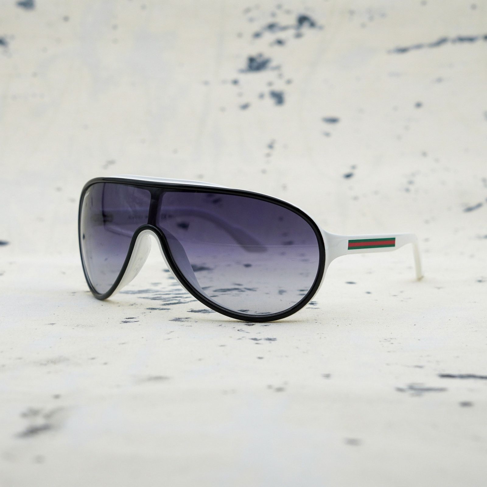 Gucci Gucci gg 3514 gradient shield mask white aviator sunglasses Size ONE SIZE - 1 Thumbnail