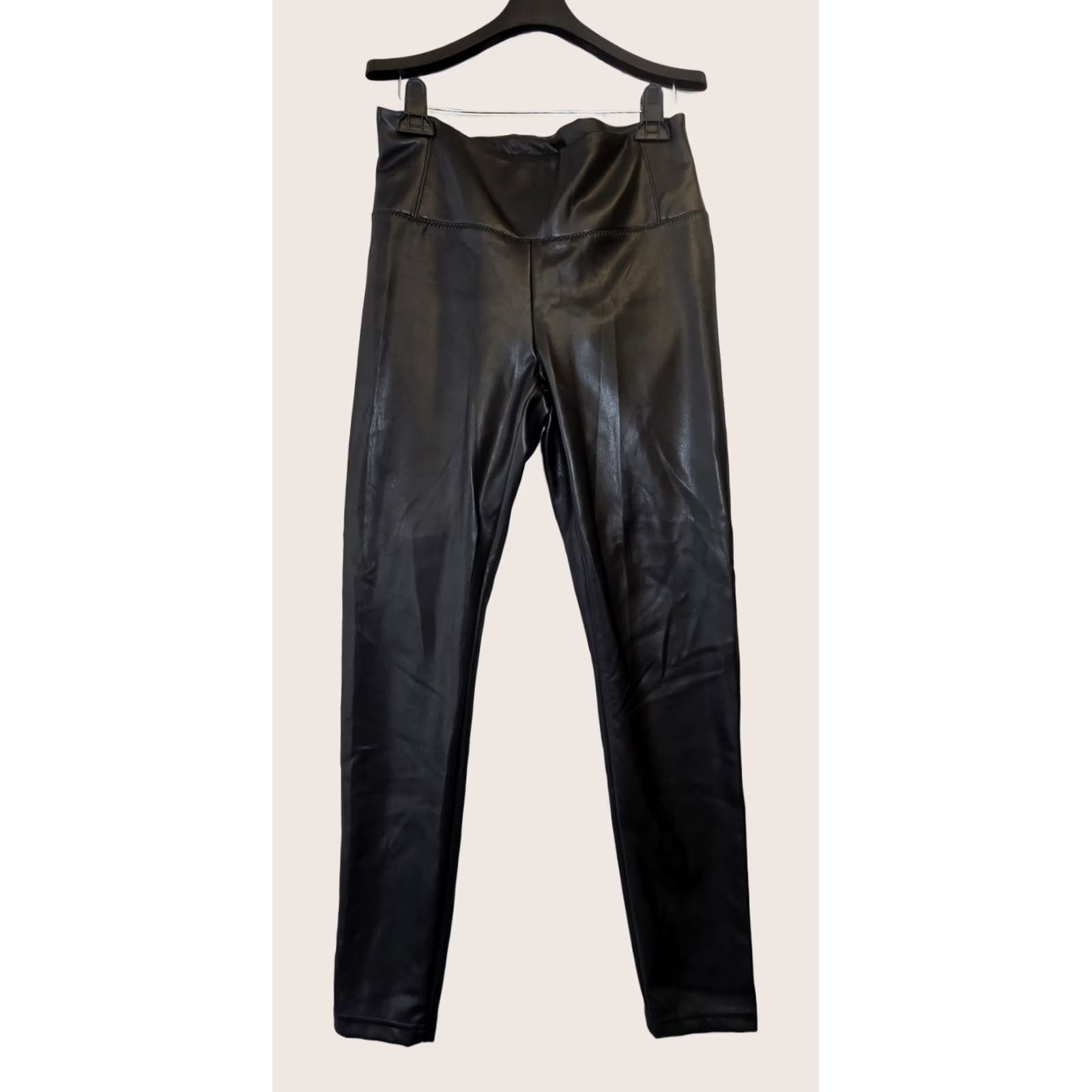 Rachel Zoe Rachel Zoe Black Faux Leather Mid-Rise Waist Straight Leg Pull-On Pants Size 6 Size 28" / US 6 / IT 42 - 1 Thumbnail
