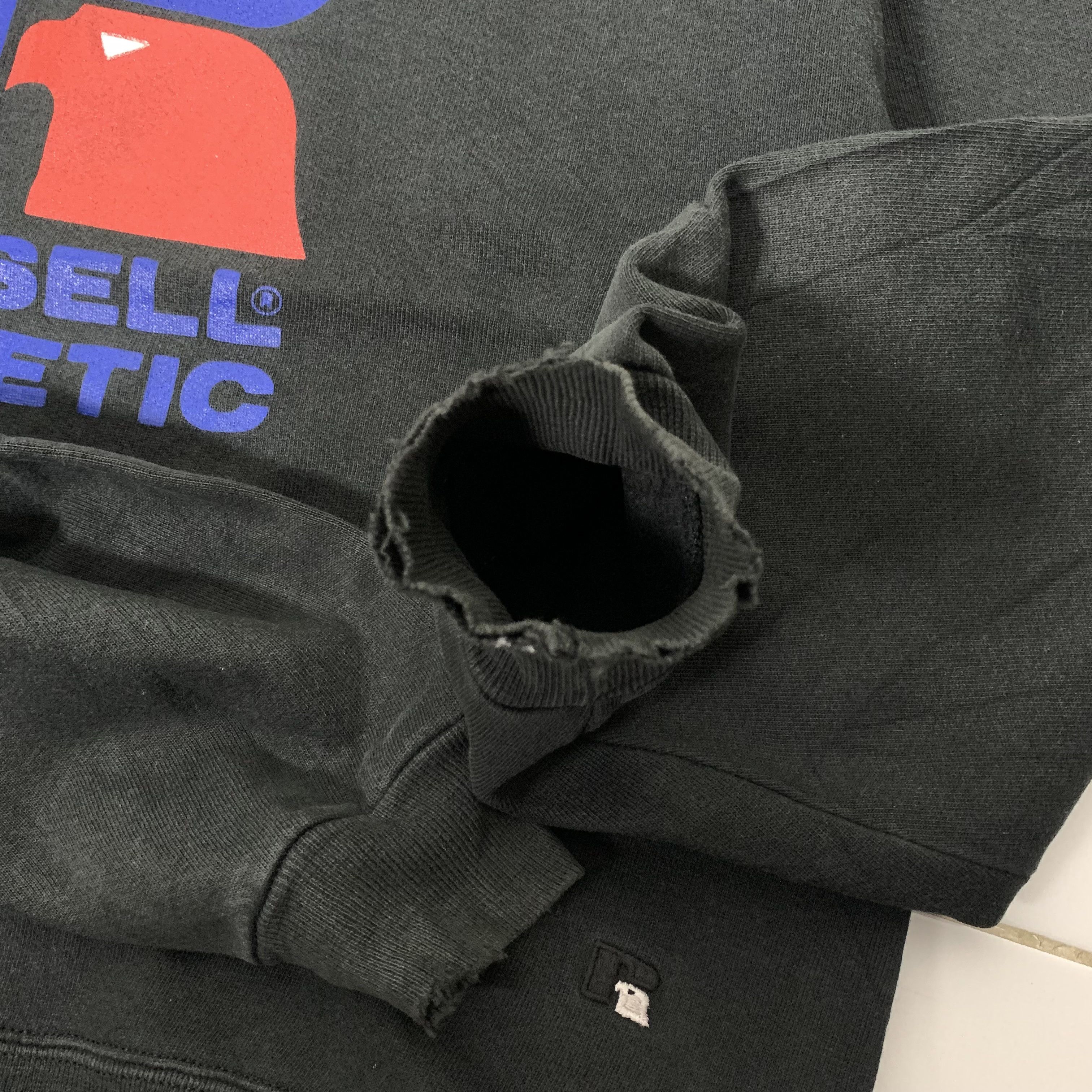 Russell Athletic Vintage Russell Athletic Sweatshirt Crewneck Size US M / EU 48-50 / 2 - 5 Thumbnail