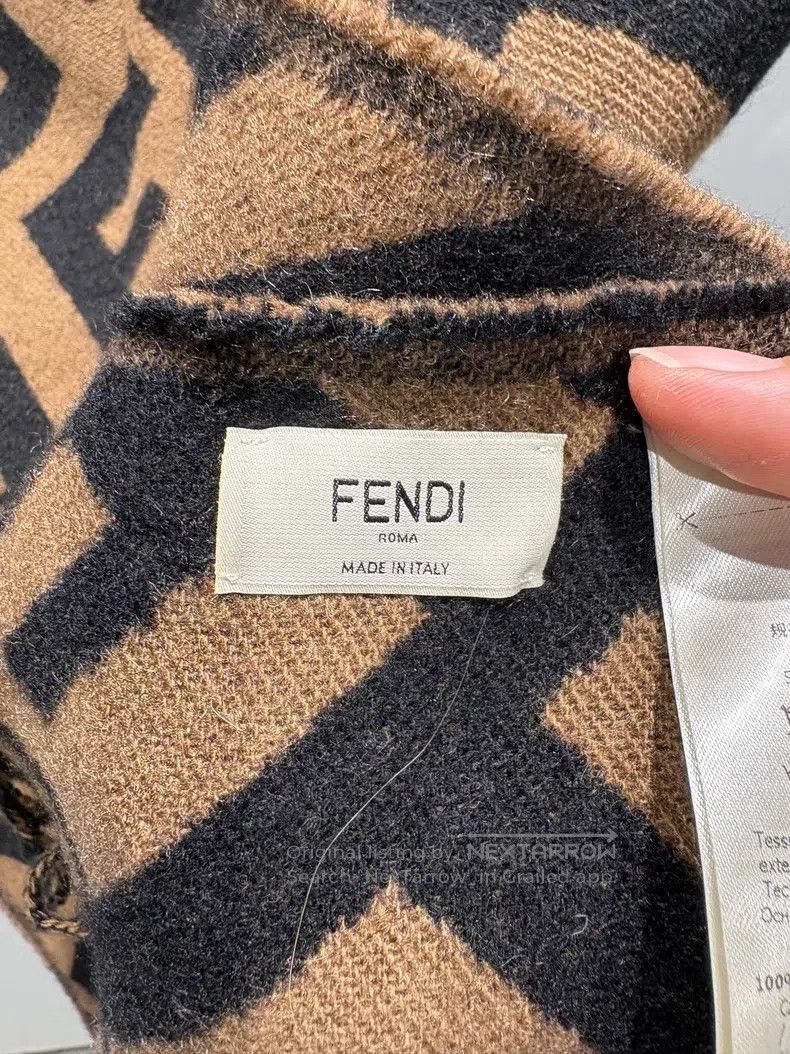 Fendi Fendi size 170*45 Classic old flower large logo fringed cas Size ONE SIZE - 3 Thumbnail