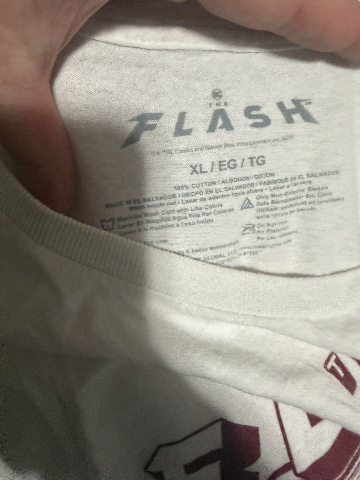 DC Comics DC Comics The Flash 3 T-Shirt Bundle Size XL. Size US XL / EU 56 / 4 - 8 Thumbnail
