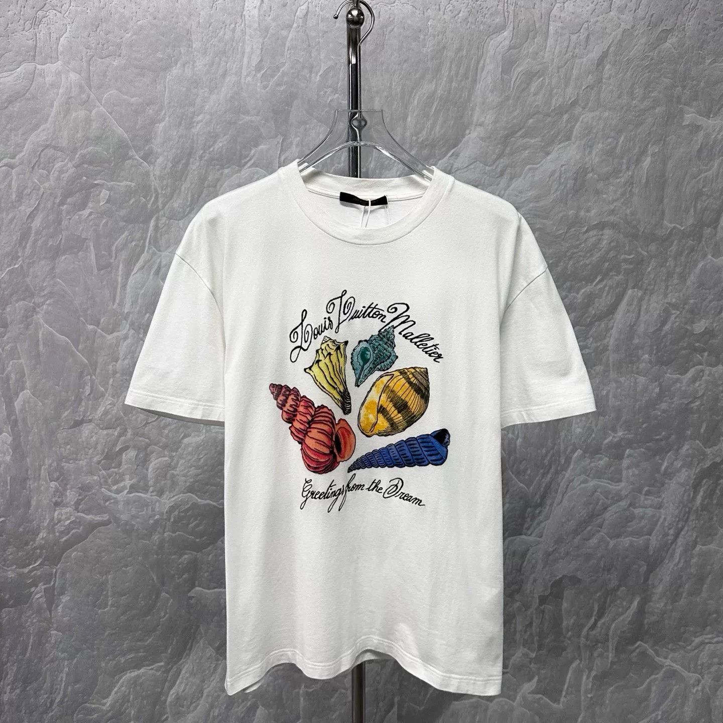 Louis Vuitton louis vuitton fw24 shell embroidery t-shirt Size L / US 10 / IT 46 - 1 Thumbnail