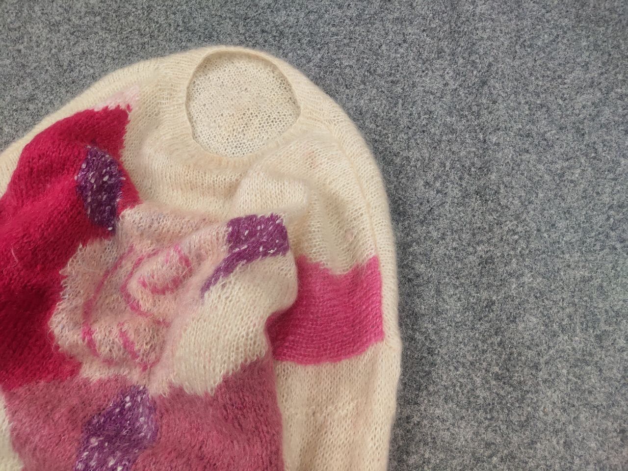 Japanese Brand Vintage 80's Hand knitted Design Mohair Pink Beige Sweater Size XL / US 12-14 / IT 48-50 - 4 Thumbnail