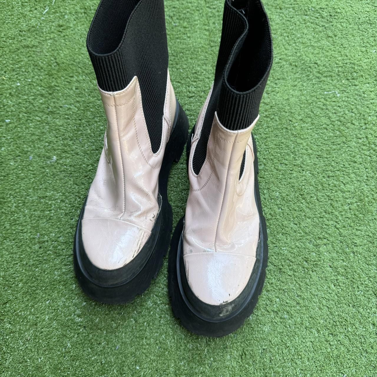 Designer Pink platform leather ankle boots with a chunky sole Size US 8 / IT 38 - 3 Thumbnail