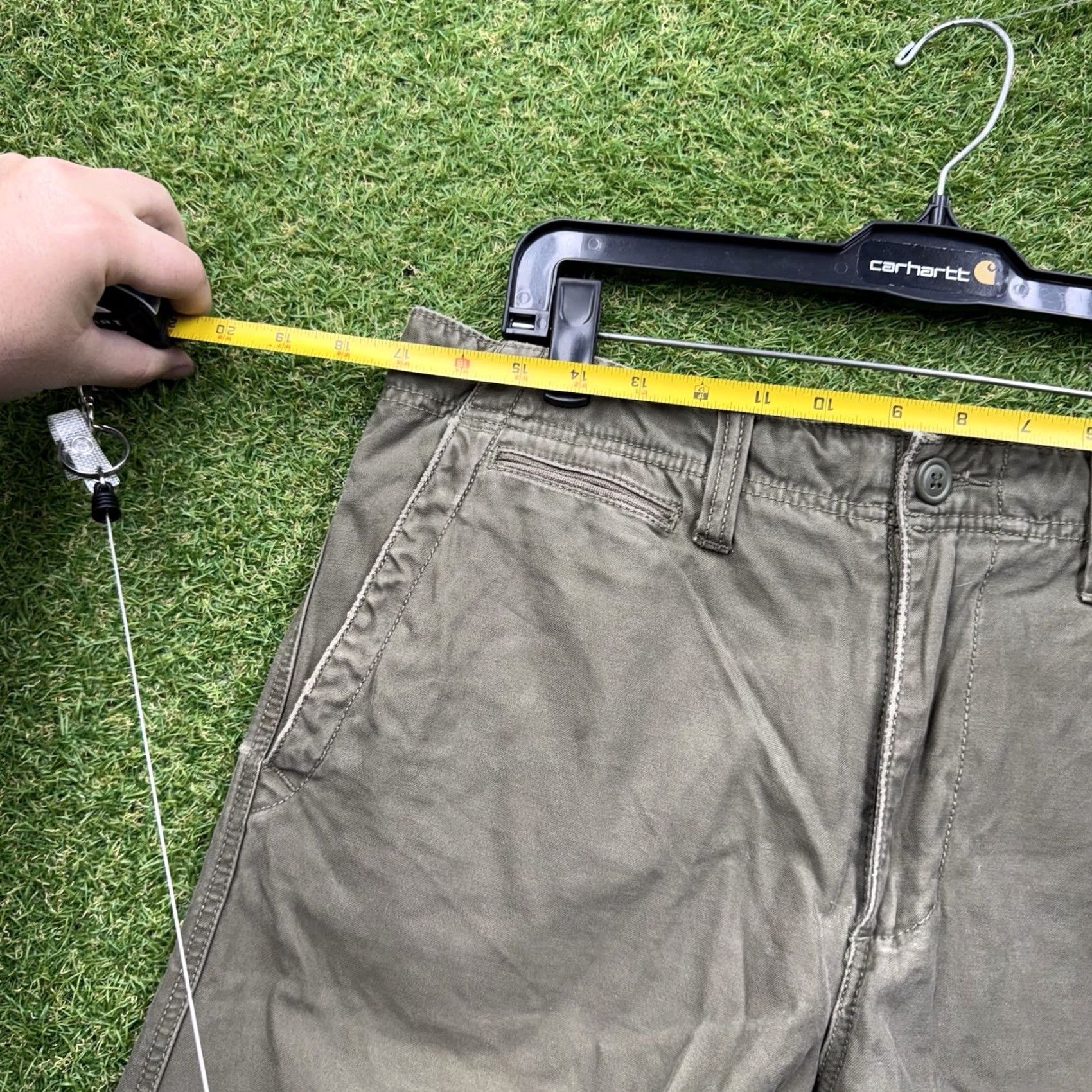 Express Express Shorts Mens 32 Streetwear Vintage Green Tiger Print Grunge Chino Size US 32 / EU 48 - 3 Thumbnail