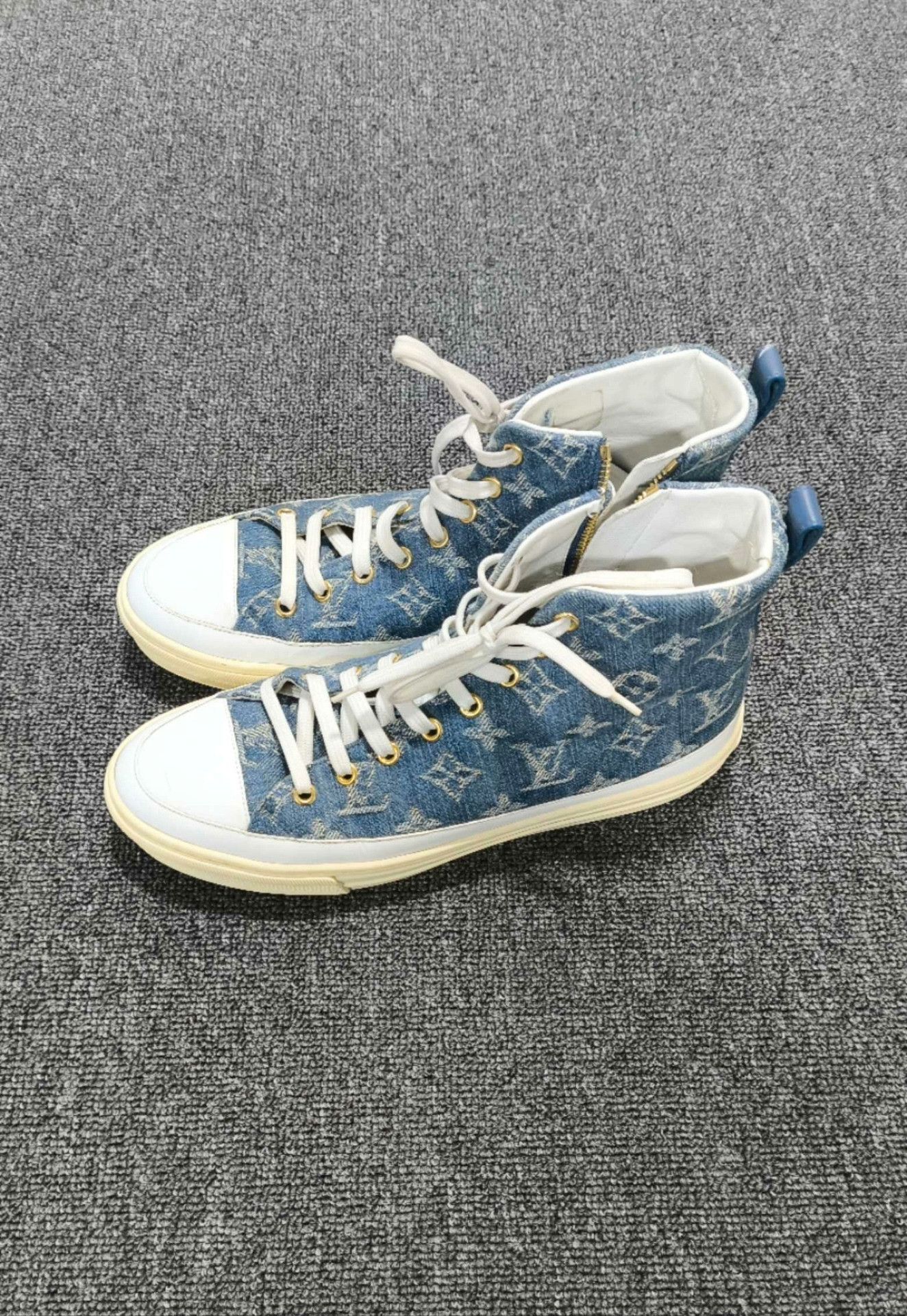 Louis Vuitton Louis Vuitton Retro Denim Lowtop Sneakers us_7-5 Women Size US 7.5 / IT 37.5 - 1 Thumbnail