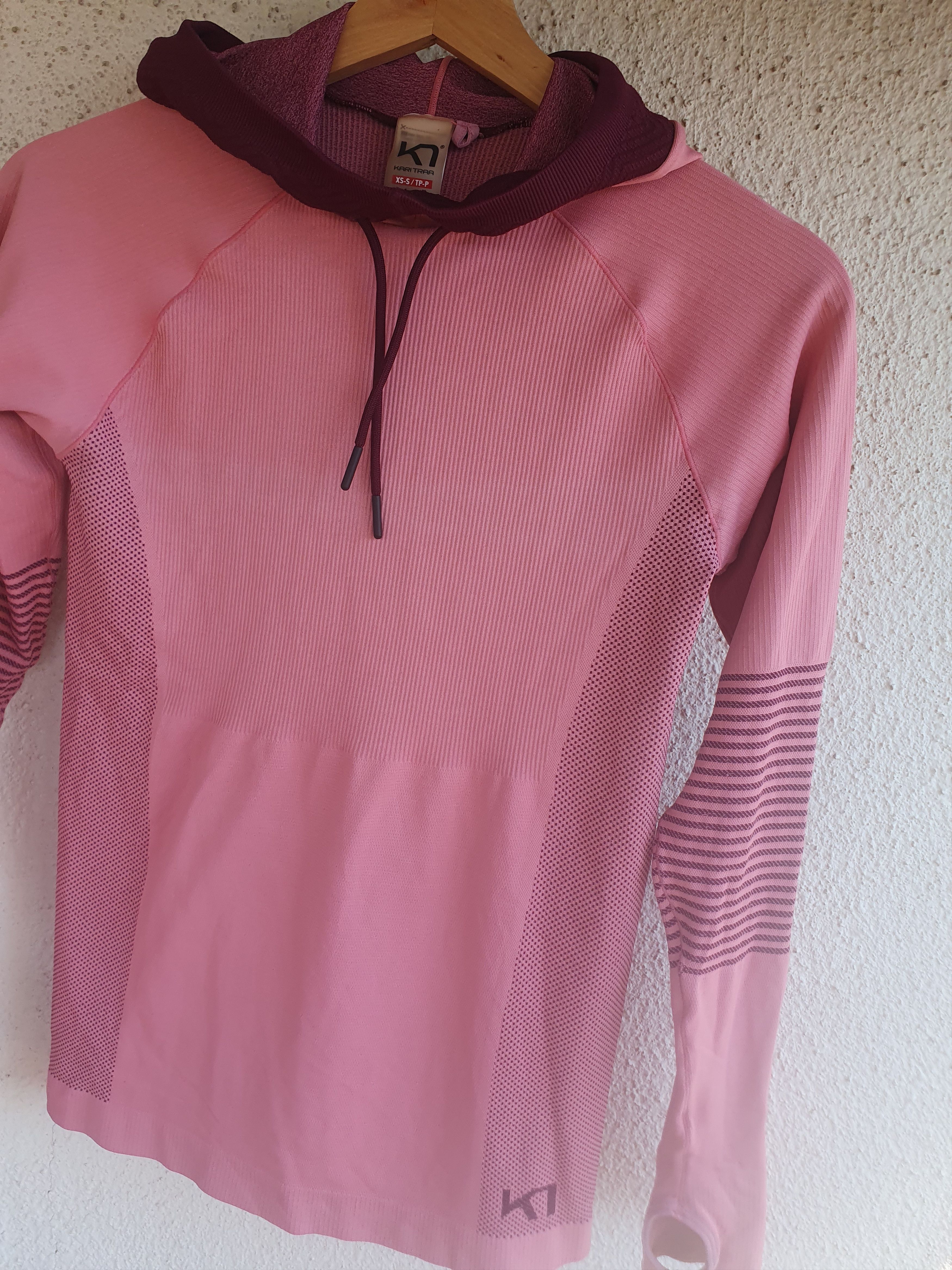 Other Kari Traa Long Sleeve Hooded Activewear Base Layer XS/S Size S / US 4 / IT 40 - 6 Thumbnail