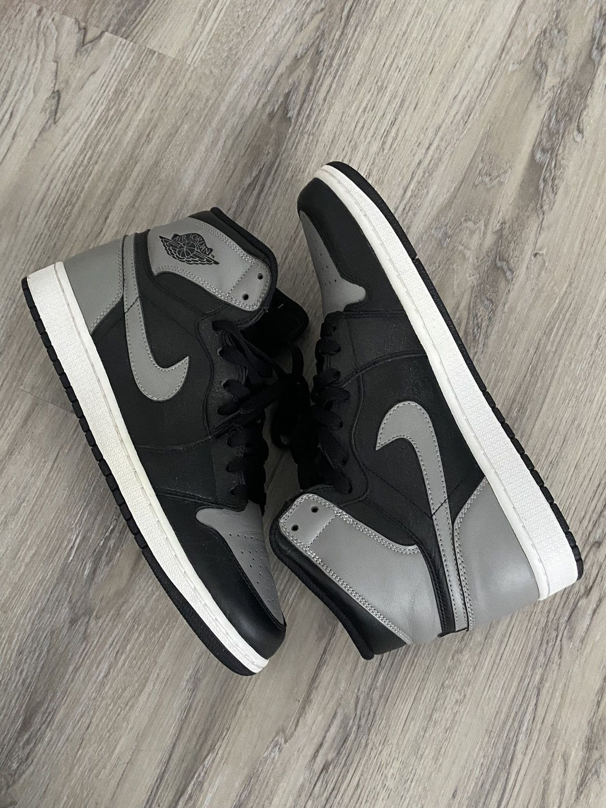 Jordan Brand 2013 Jordan 1 High OG Shadow Size US 11 / EU 44 - 4 Thumbnail