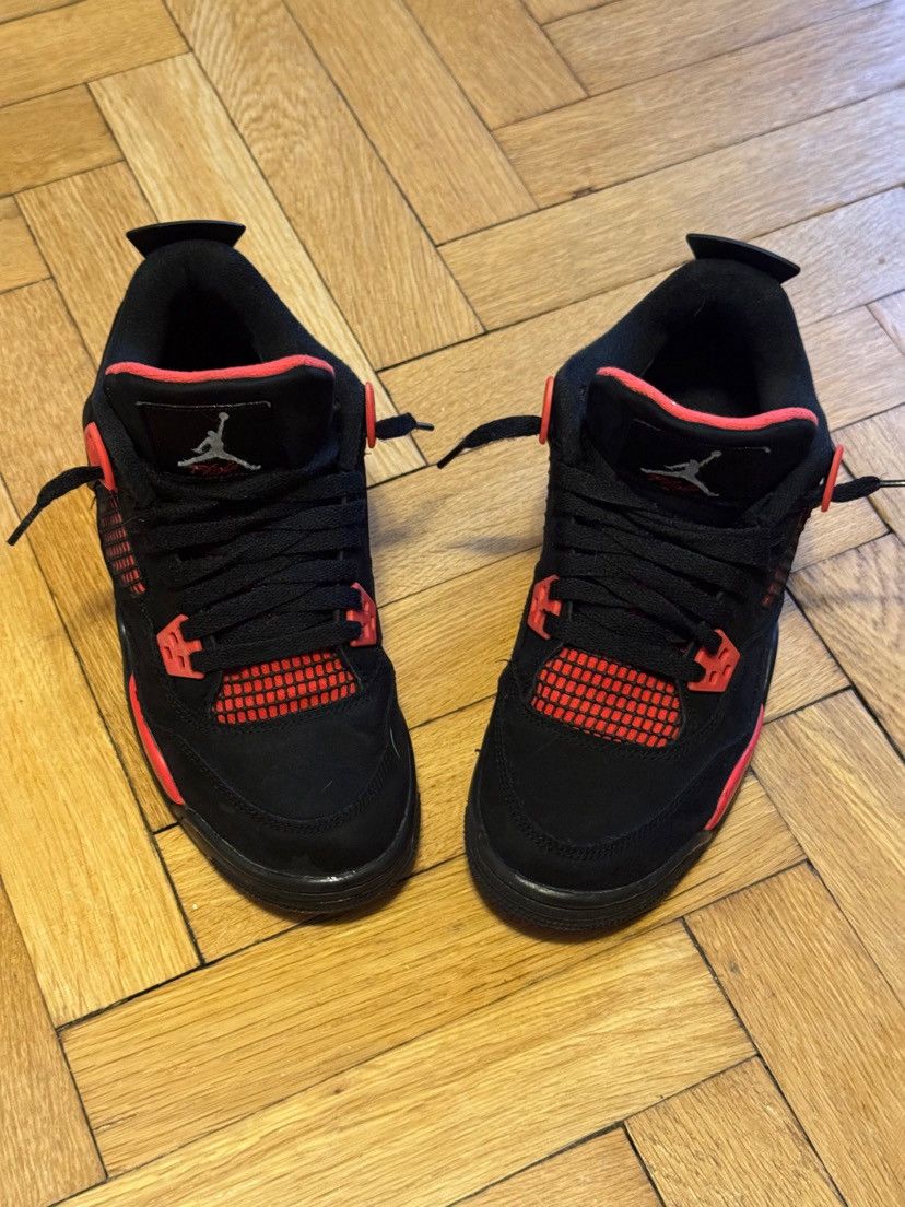 Jordan Brand Jordan 4 Red Thunders size 7 Size US 7 / EU 40 - 1 Thumbnail