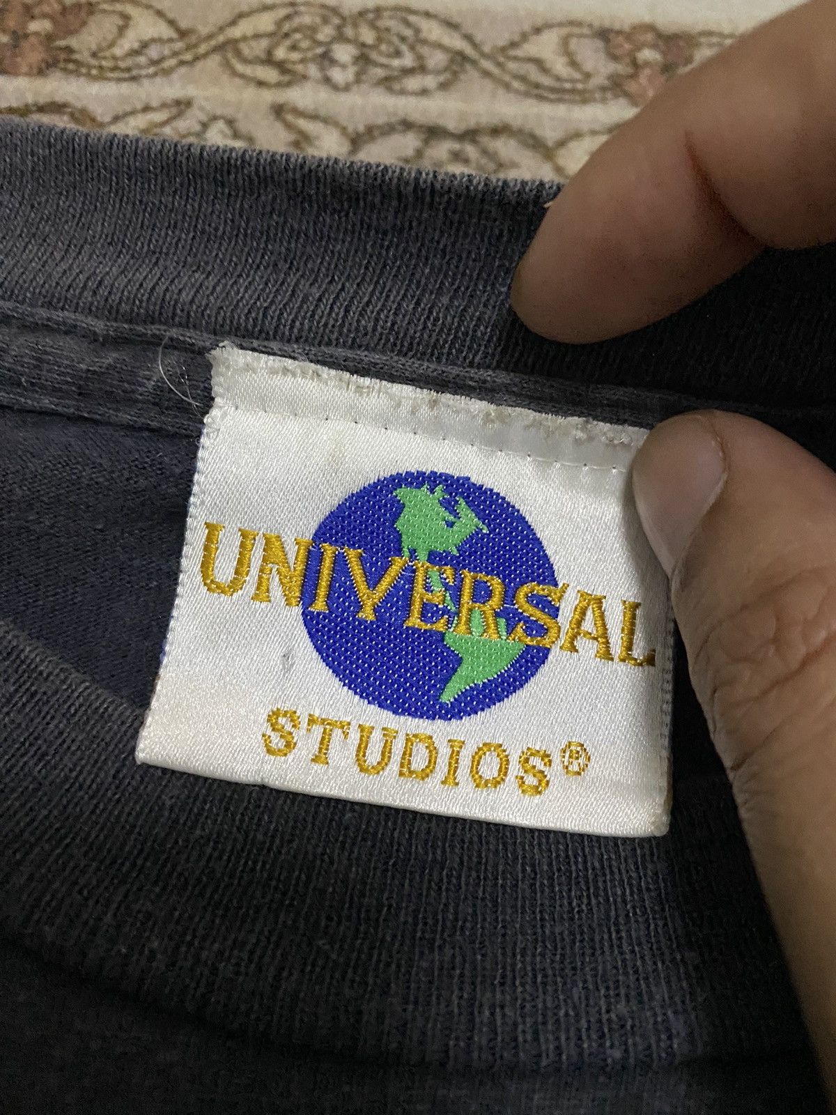 Vintage Vintage 90s Thrash Sunfaded Movie King Kong Size US M / EU 48-50 / 2 - 9 Thumbnail