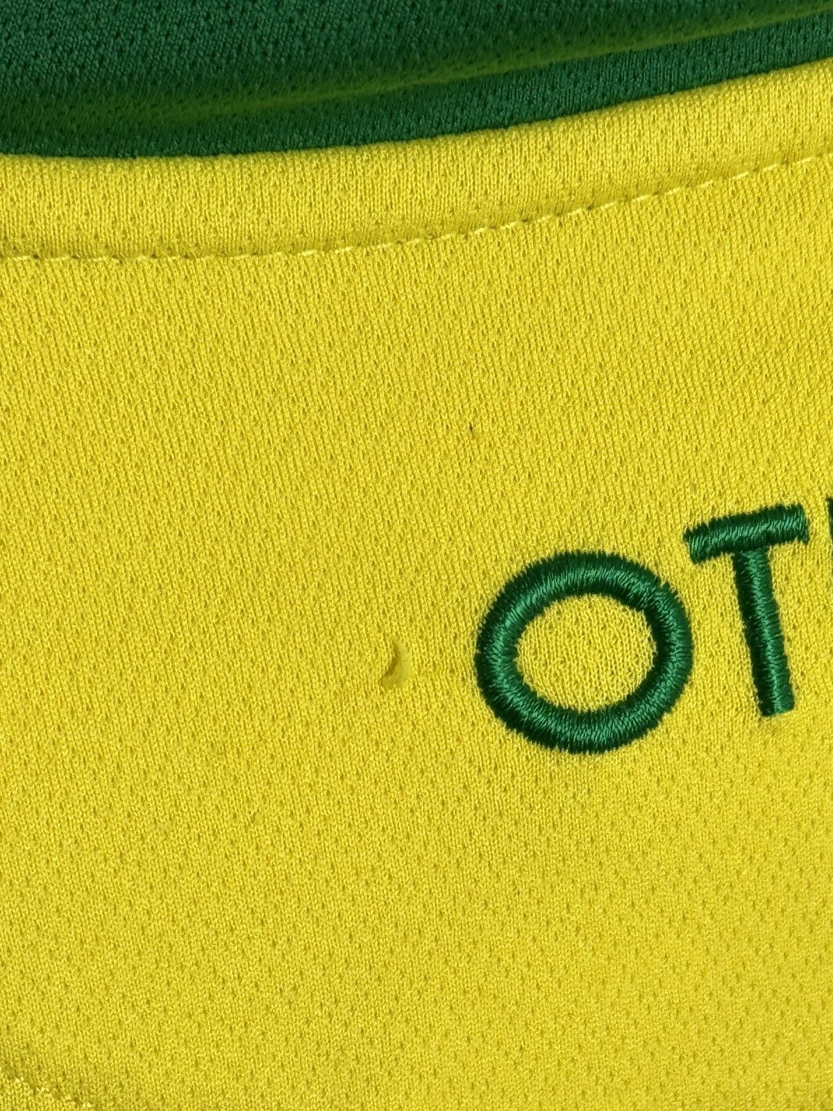 Errea Norwich City 13/14 Home Football Jersey Size US S / EU 44-46 / 1 - 12 Thumbnail
