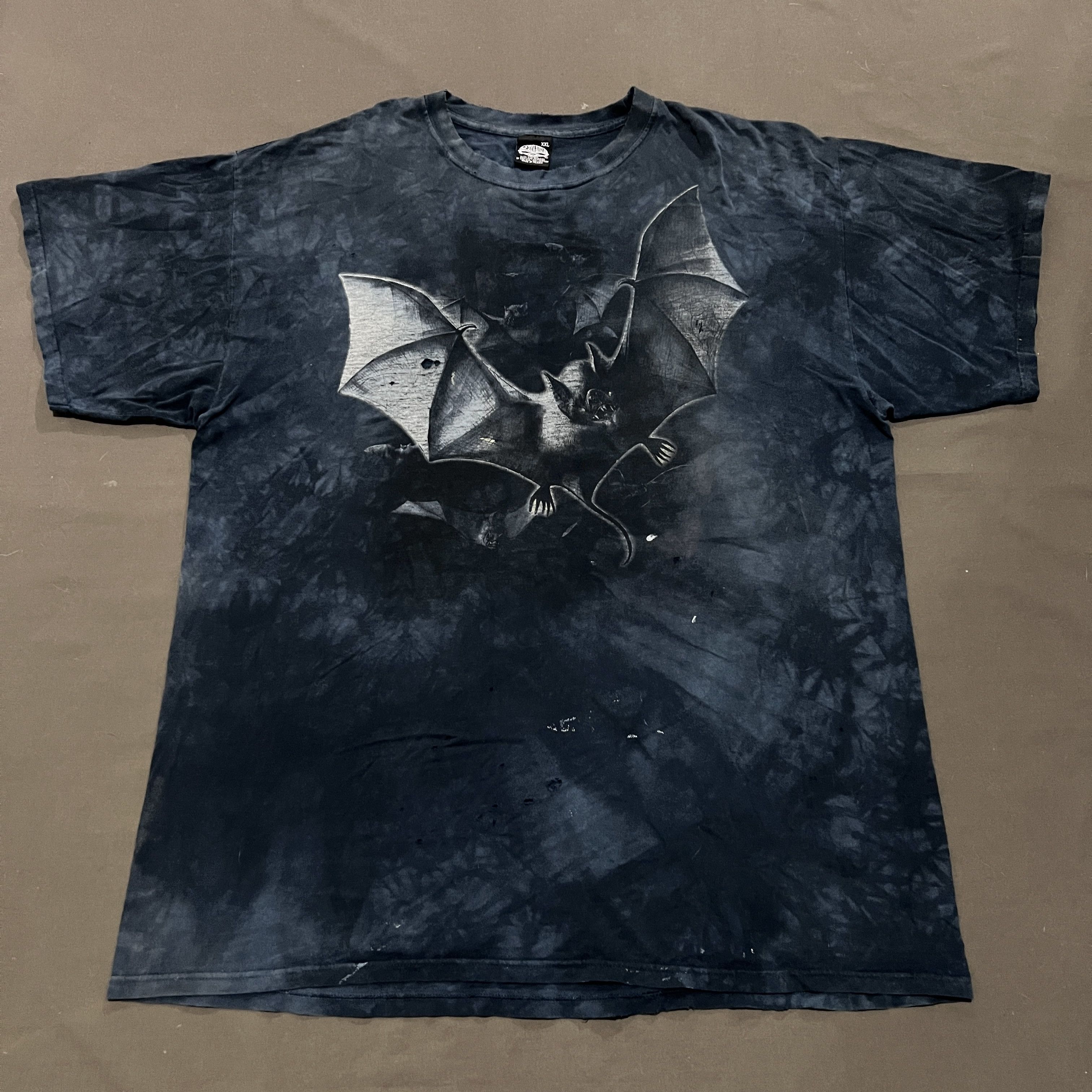 Vintage Vintage Y2K Skullbone Bat Tee Distressed Faded Thrashed 2XL Size US XXL / EU 58 / 5 - 4 Thumbnail