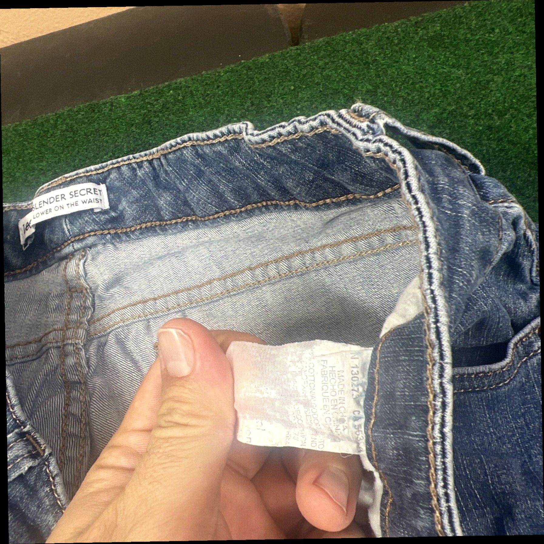 Lee Lee Slender Secret Jeans Lower On Waist Womens Sz 10 28x29 Blue Pants Denim Size 32" / US 10 / IT 46 - 5 Thumbnail
