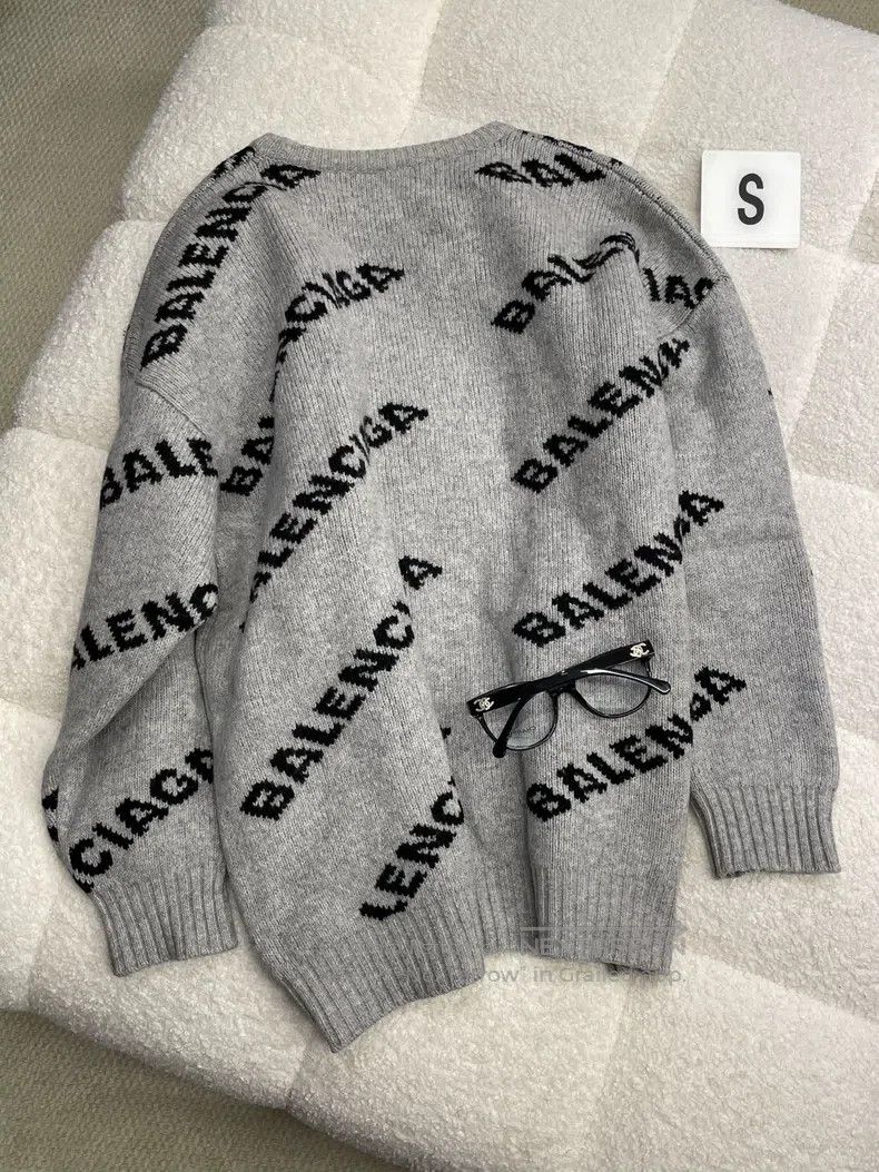 Balenciaga Balenciaga Gray danmu sweater size s Size US S / EU 44-46 / 1 - 2 Thumbnail