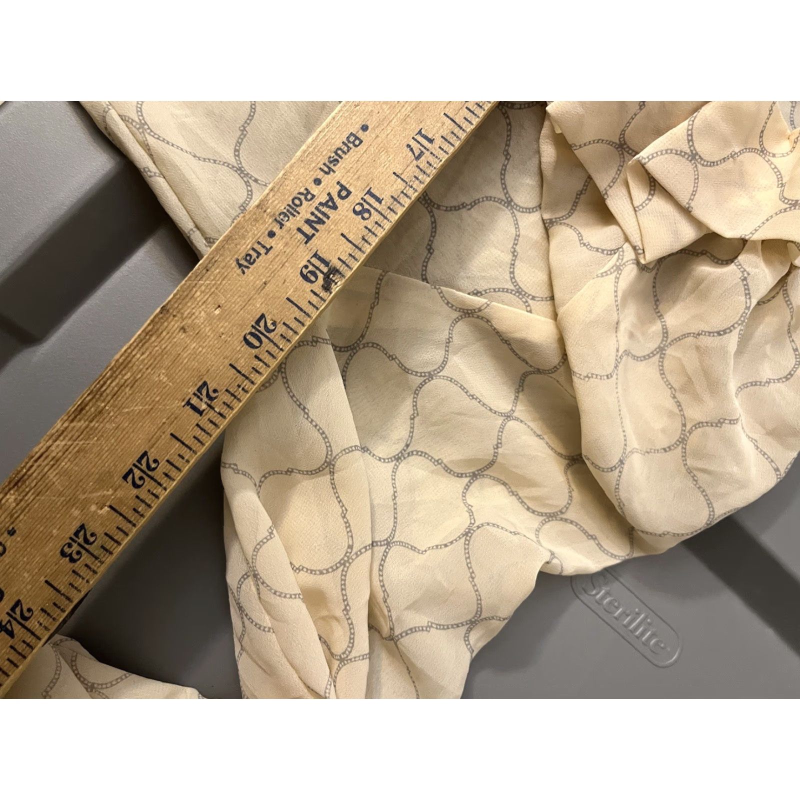 Gap Gap Beige And Grey Blouse Sheer Longsleeves Size Medium Size M / US 6-8 / IT 42-44 - 5 Thumbnail