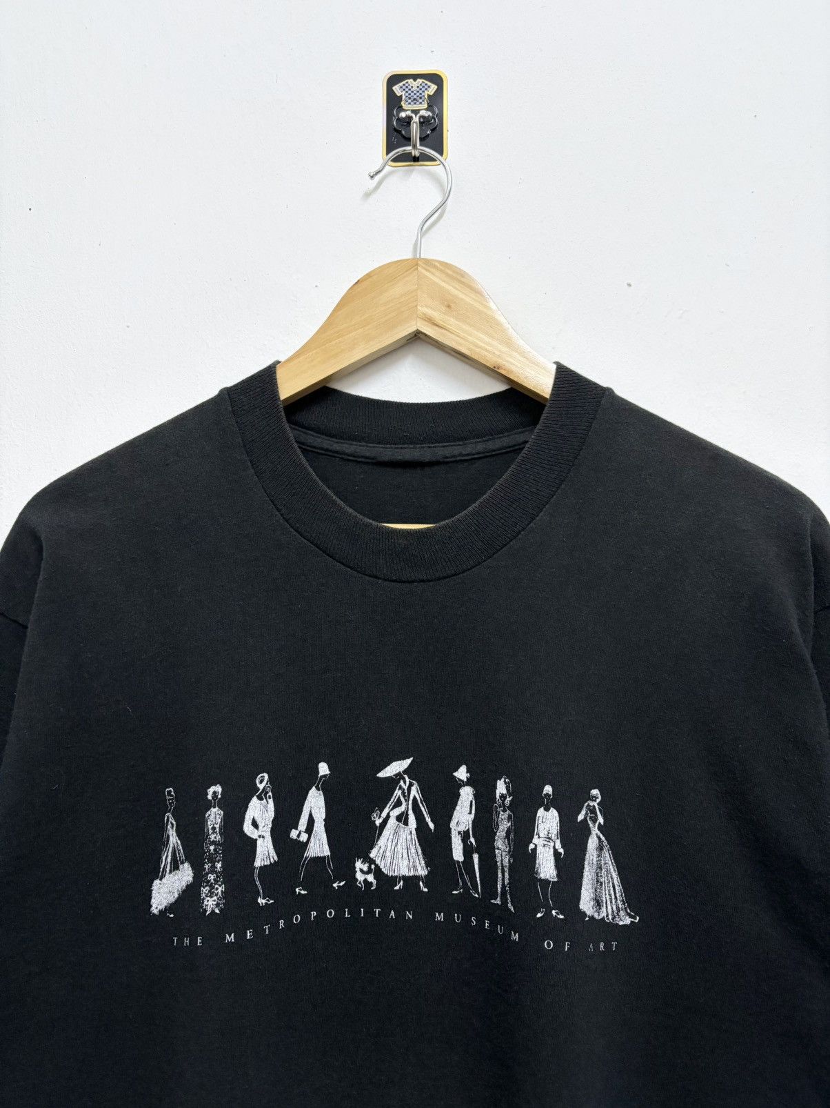 Vintage Vintage 90’s The Metropolitan Museum of Art T-Shirt Size US M / EU 48-50 / 2 - 3 Thumbnail