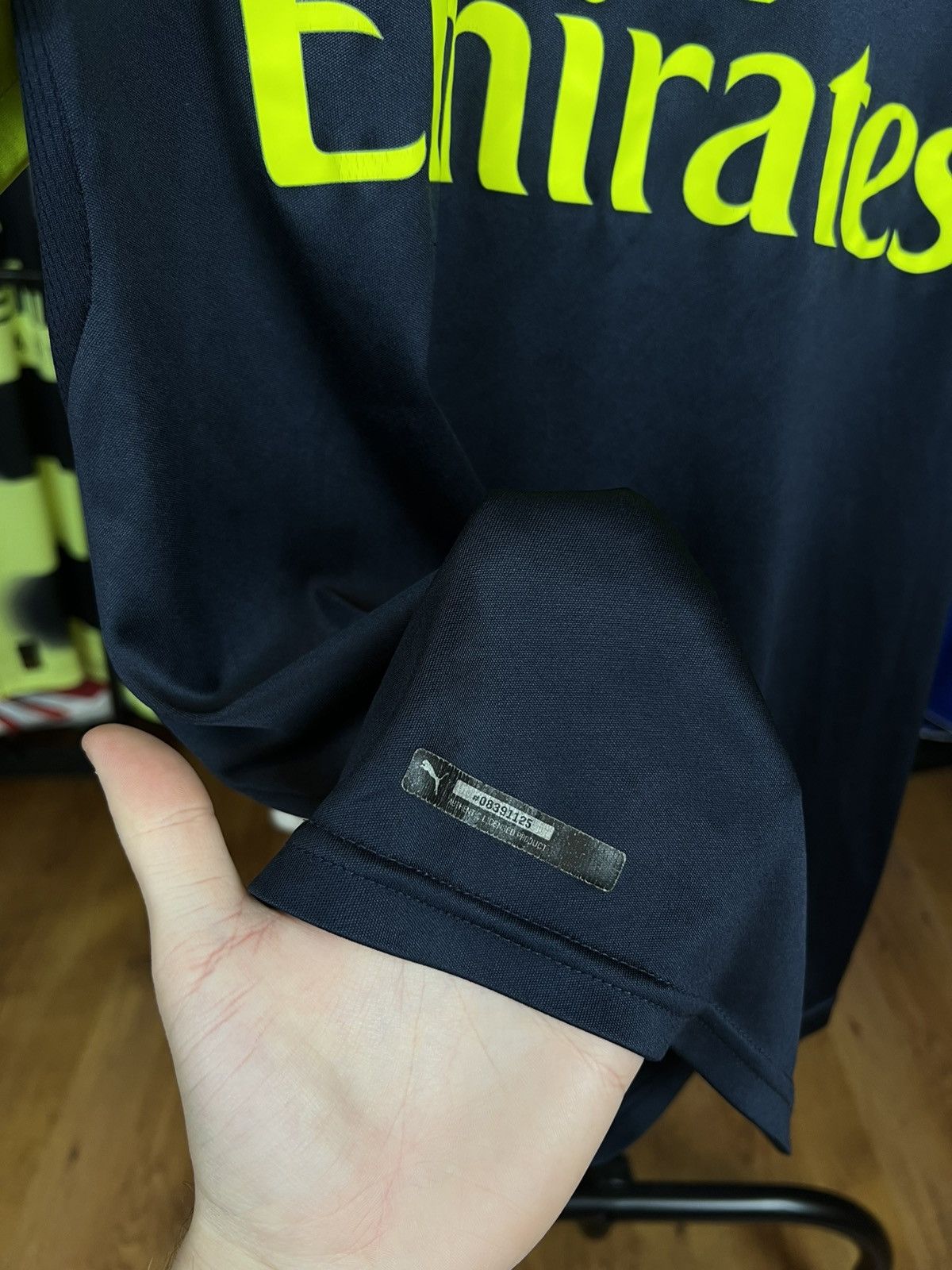 Puma Soccer Jersey Puma Arsenal 2016/17 Bellerin #24 Size US M / EU 48-50 / 2 - 7 Thumbnail