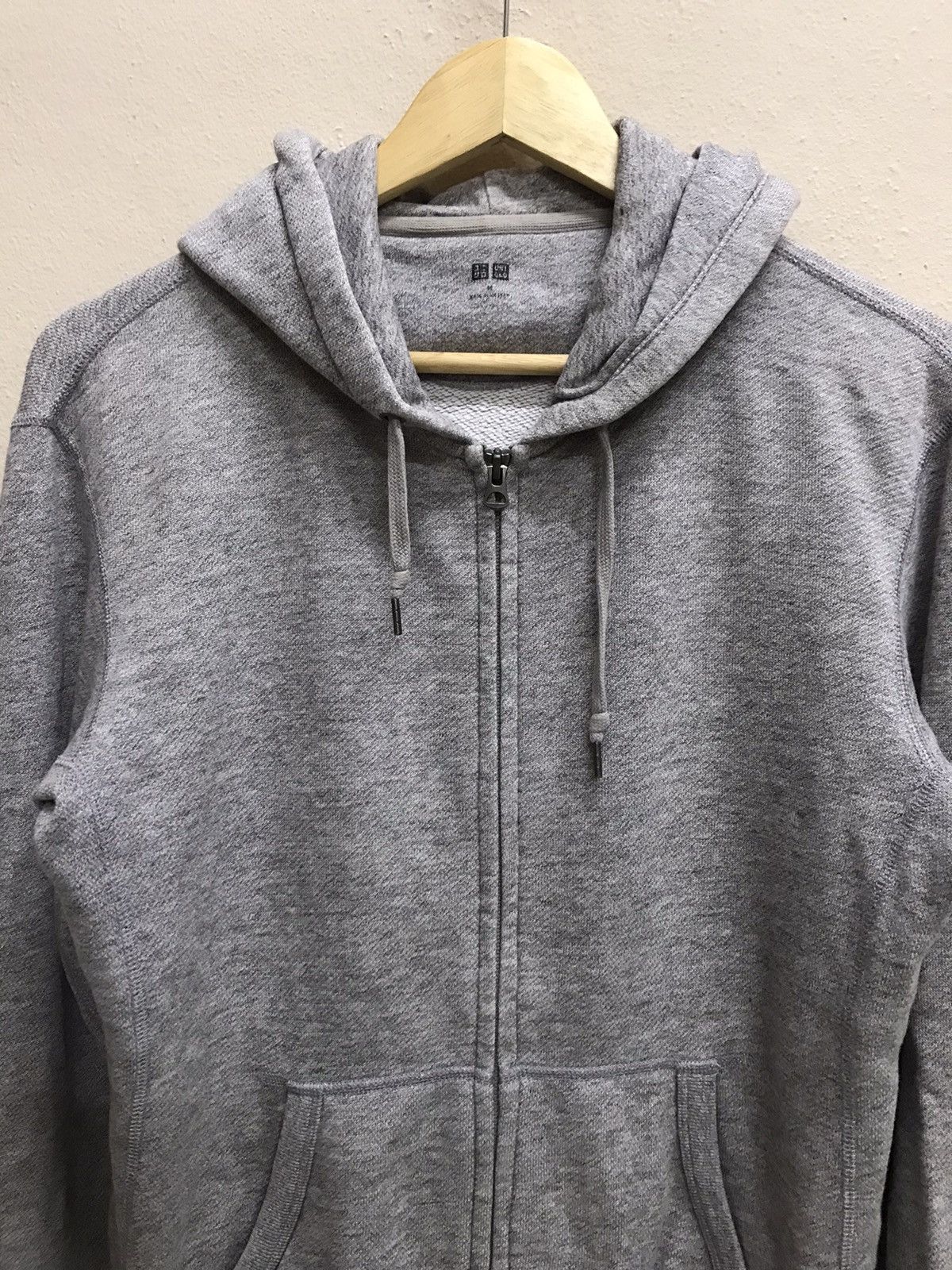 Japanese Brand UNIQLO ZIP UP PLAIN SWEATER HOODIE Size M / US 6-8 / IT 42-44 - 4 Thumbnail