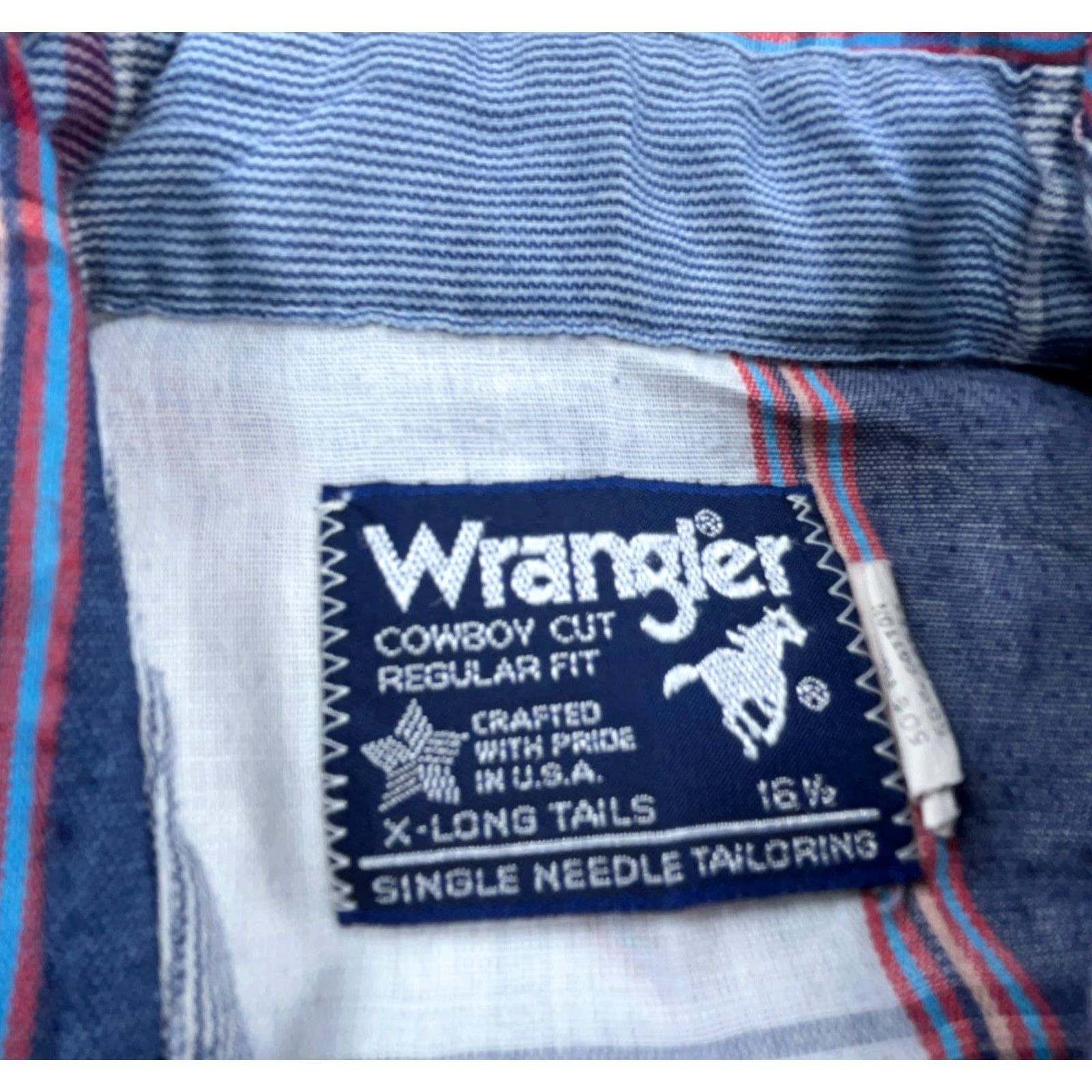 Wrangler VINTAGE Wrangler Western Shirt Men 16.5 Pearl Snap Cowboy Cut Long Tail USA Made Shirt Mens Blue Plaid 16.5 Western Classic American Wrangler Wrancher Size US XL / EU 56 / 4 - 3 Thumbnail