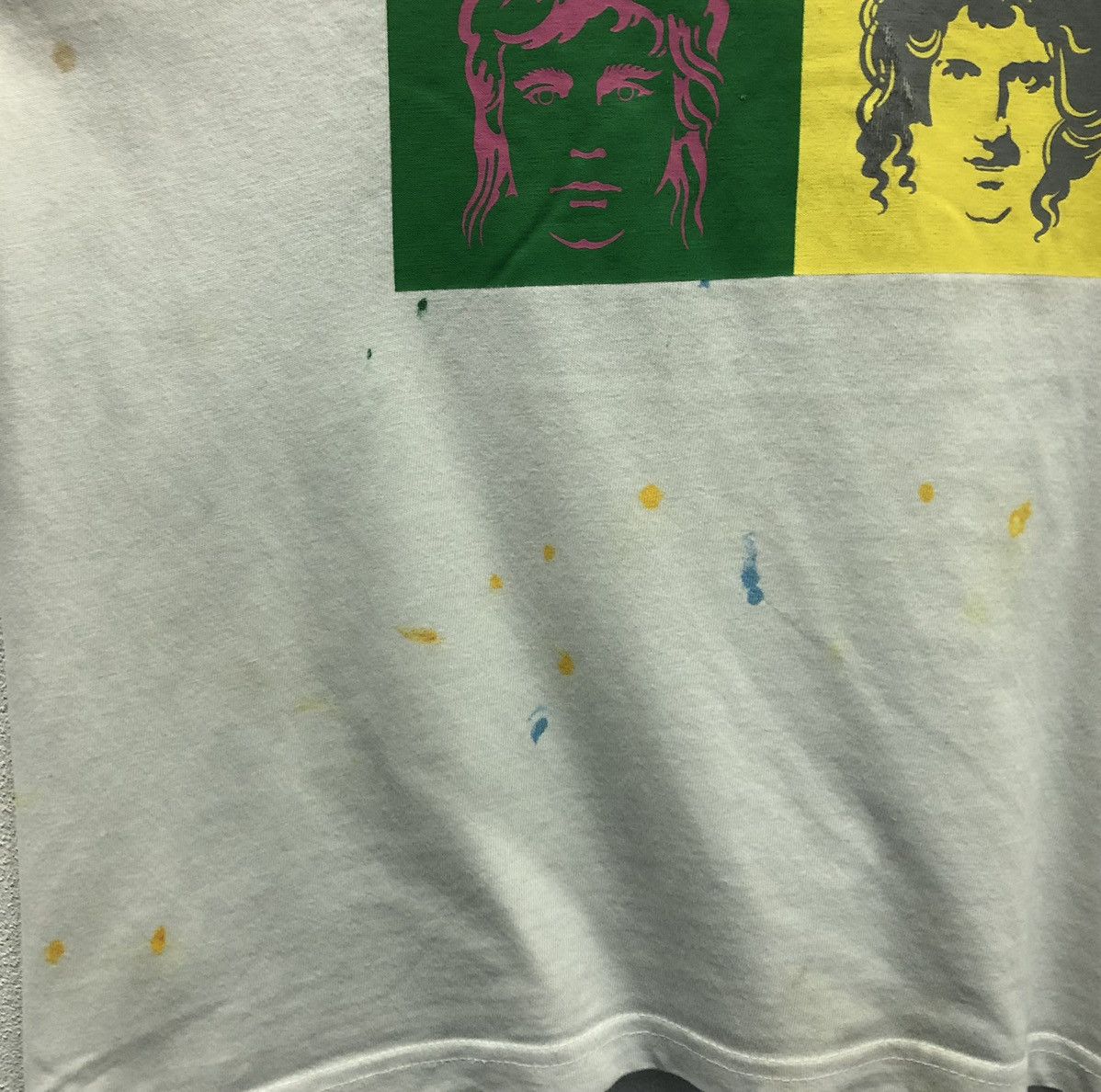 Band Tees Rock Band Queen Official Merch Hot Space T-Shirt Size US M / EU 48-50 / 2 - 4 Thumbnail