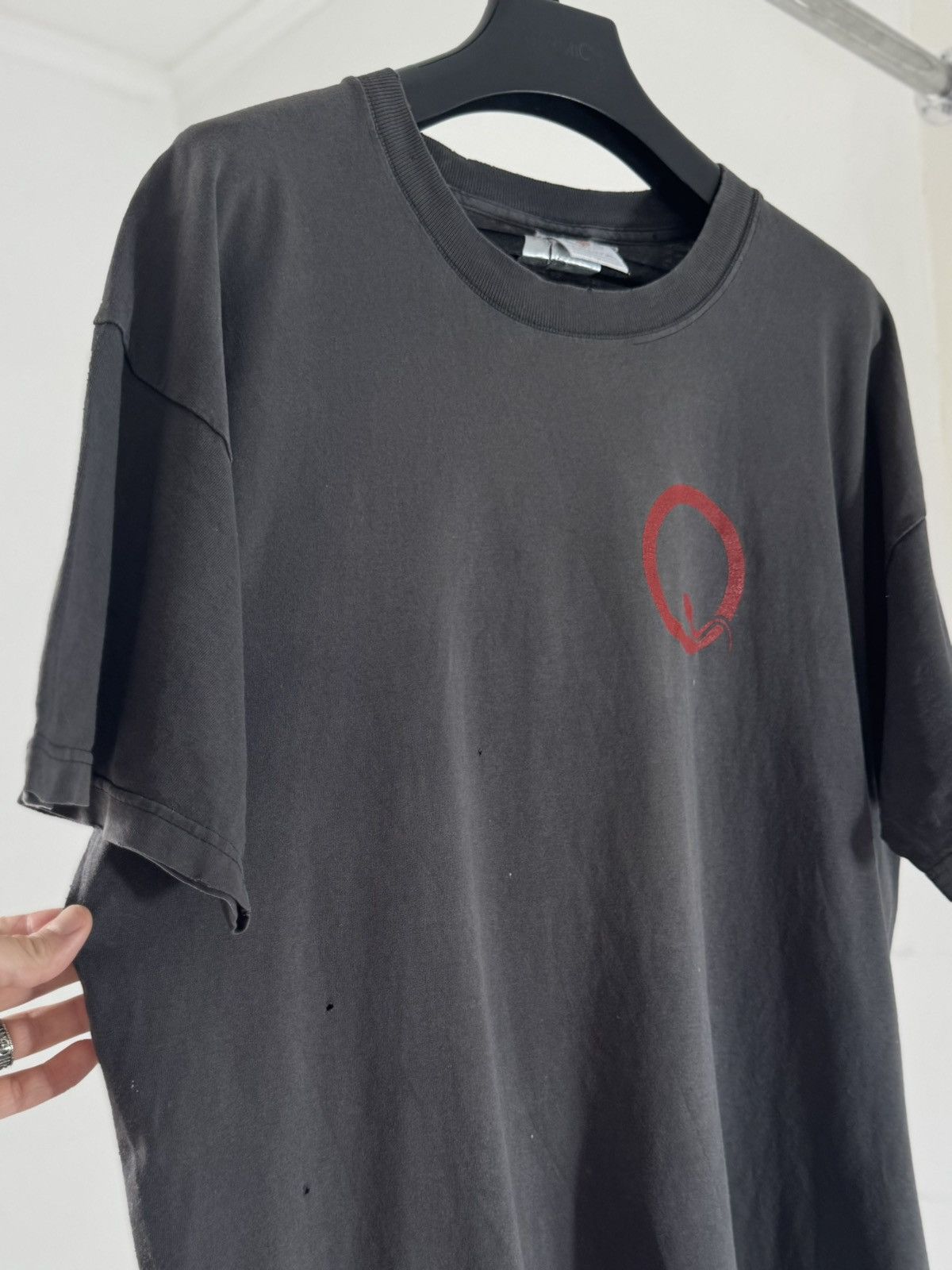 Band Tees Vintage 2002 Queens Of The Stone Age Mosquito Song Tee Size US XL / EU 56 / 4 - 7 Thumbnail