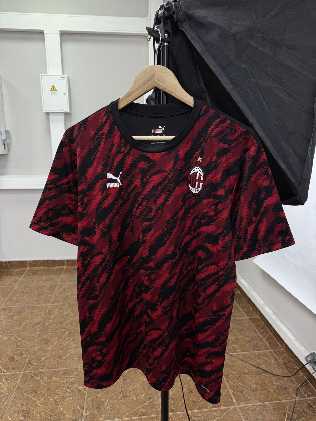 Puma 🇮🇹 Vintage Y2K Puma AC Milan Soccer Jersey Blokecore Rare Size US L / EU 52-54 / 3 - 1 Thumbnail