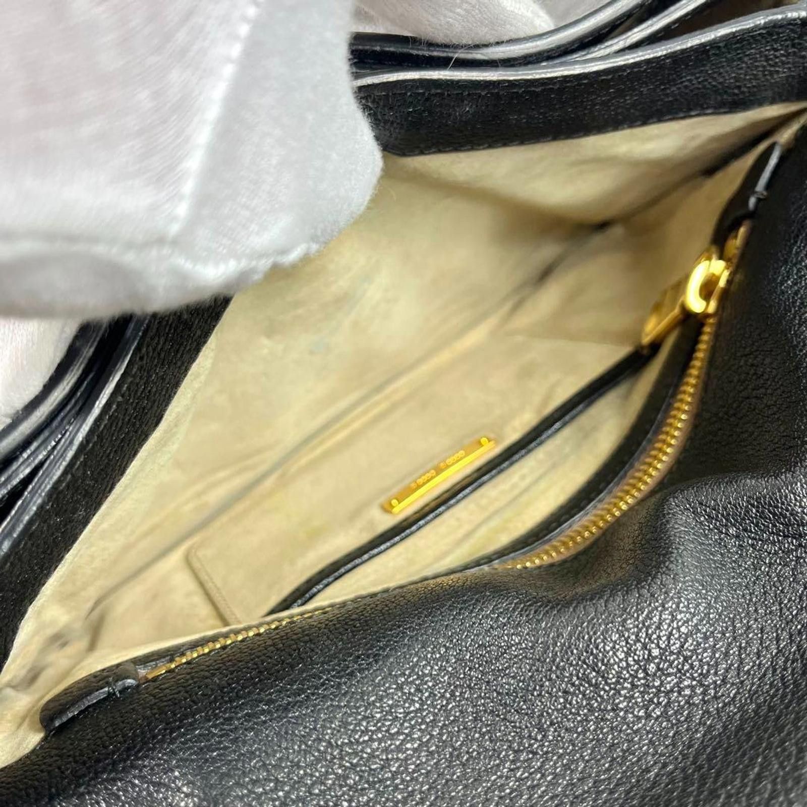 Miu Miu Miu Miu - Black Leather Handbag Gold Hardware Size ONE SIZE - 8 Thumbnail