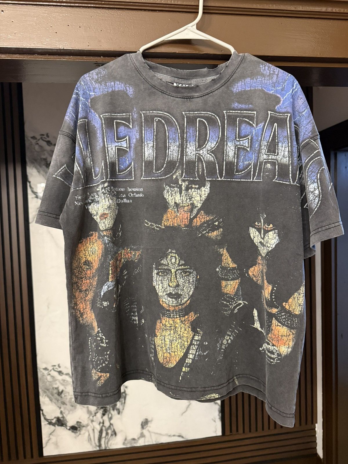 Vale Vale Kiss Tee Size Large Size US L / EU 52-54 / 3 - 1 Thumbnail