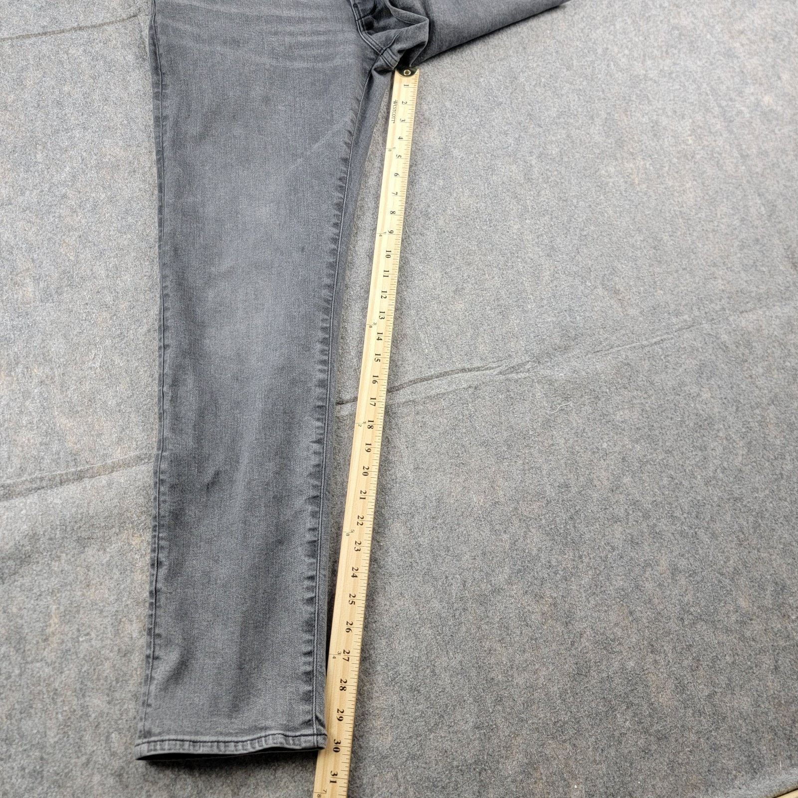 Todd Snyder Todd Snyder Slim Fit Stretch 5-Pocket Jeans size 30x32 Grey Size US 30 / EU 46 - 5 Thumbnail