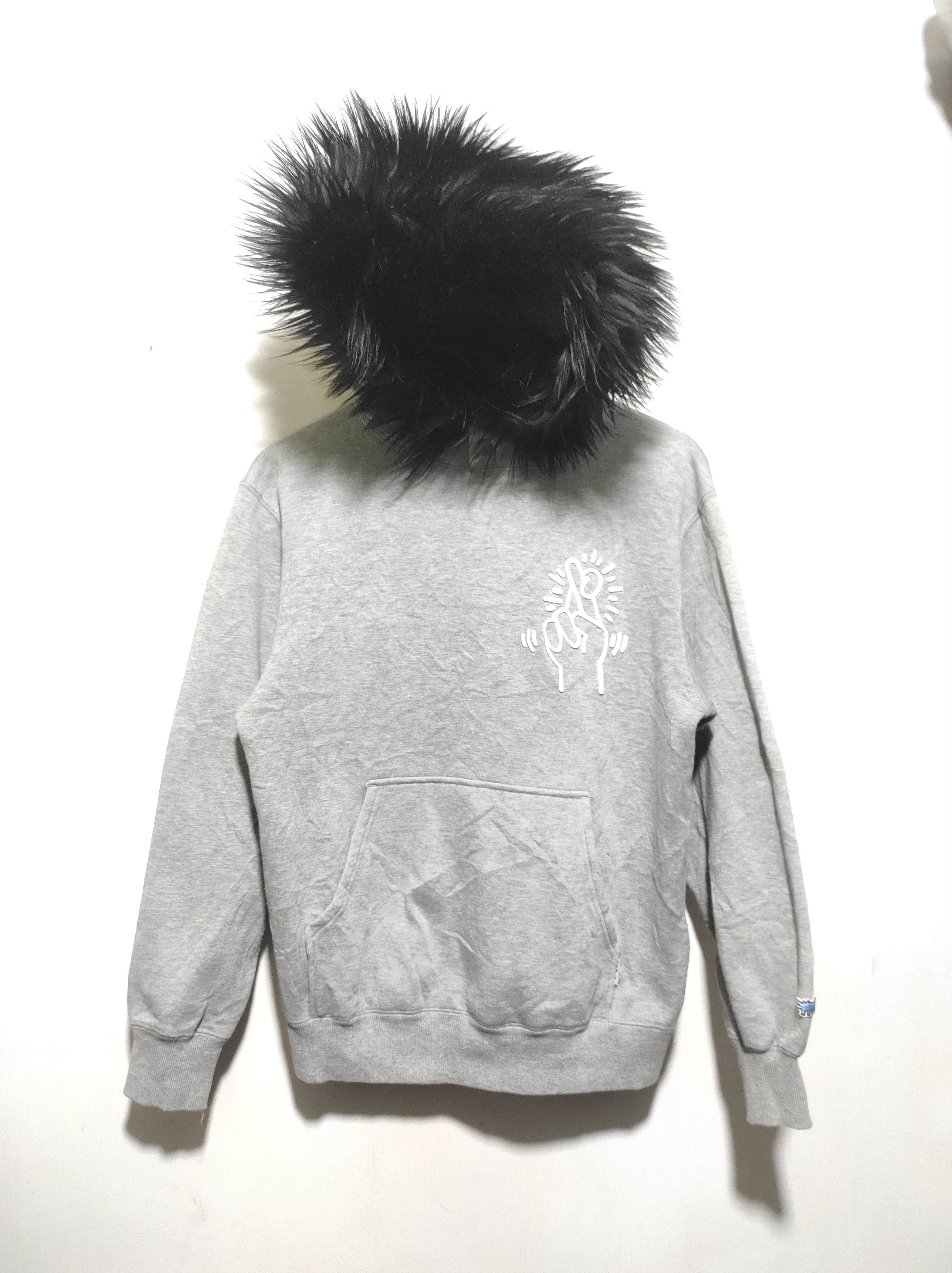 Uniqlo Uniqlo x K-haring Fur Hoodie Lgb IfSixWasNine style Size US S / EU 44-46 / 1 - 3 Thumbnail