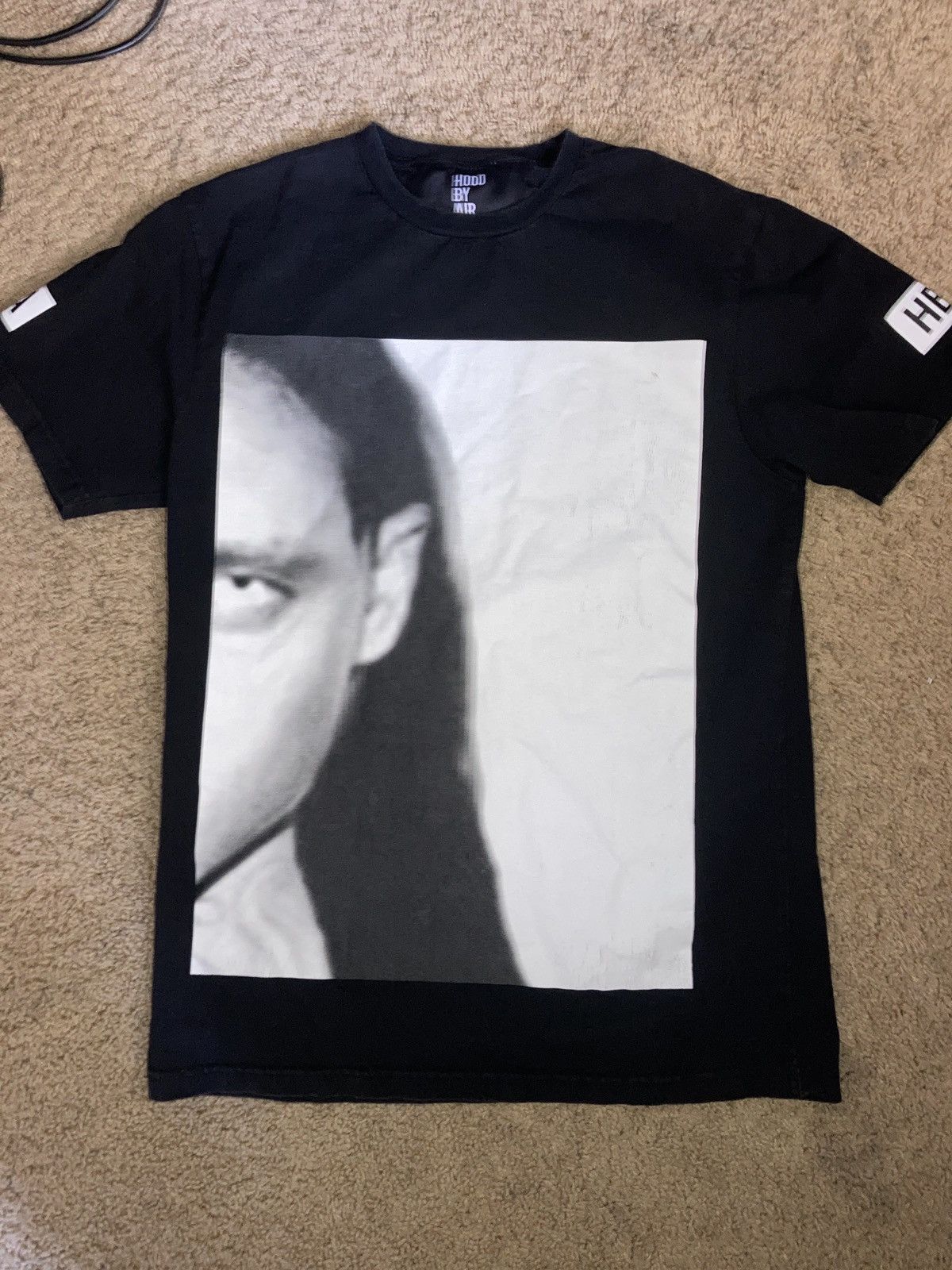 ‘09 hoodbyair graphic tee