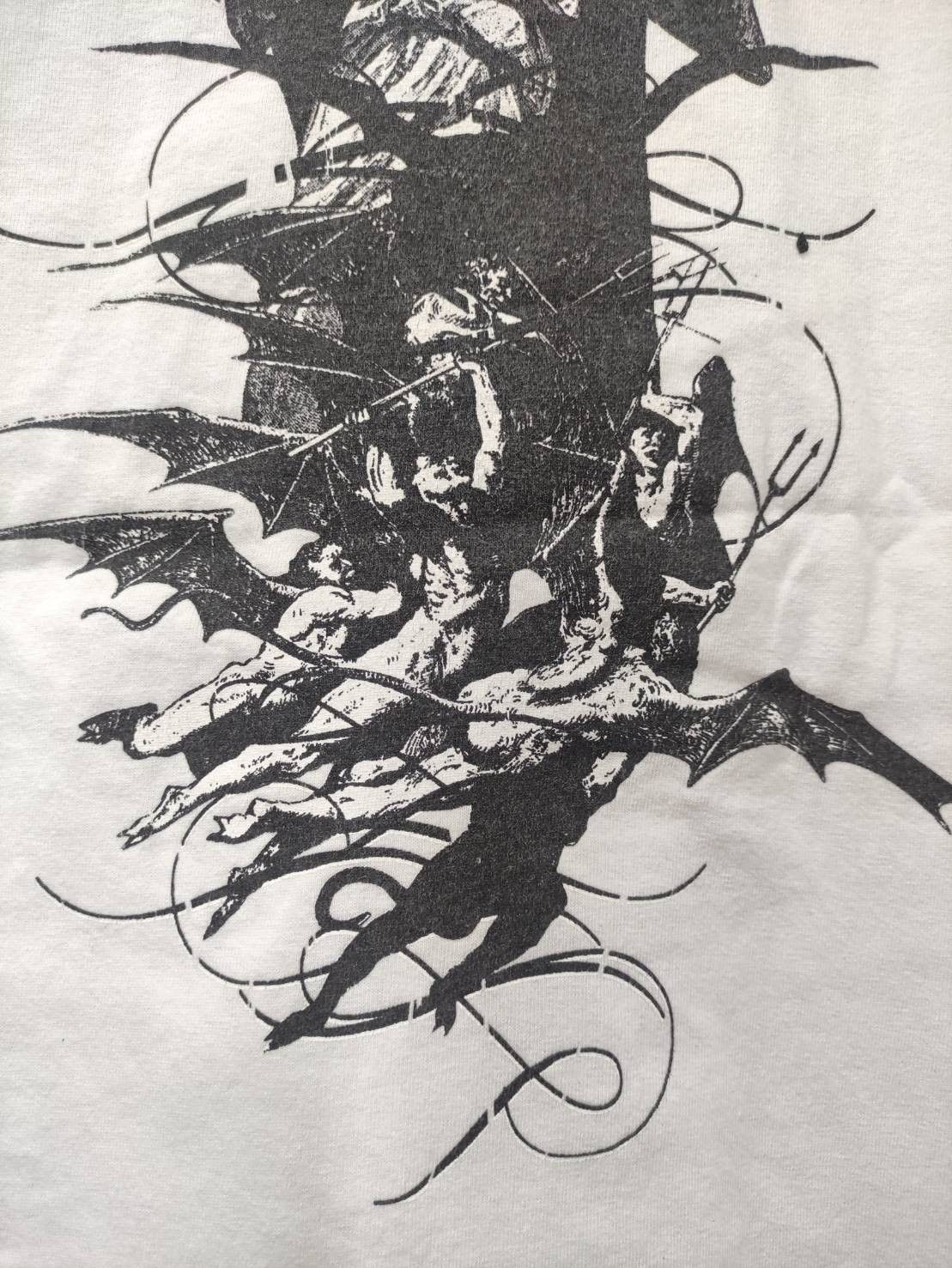 The Hundreds Vtg 00's The Hundreds " Lost Angels " Art T-Shirt Size US L / EU 52-54 / 3 - 11 Thumbnail