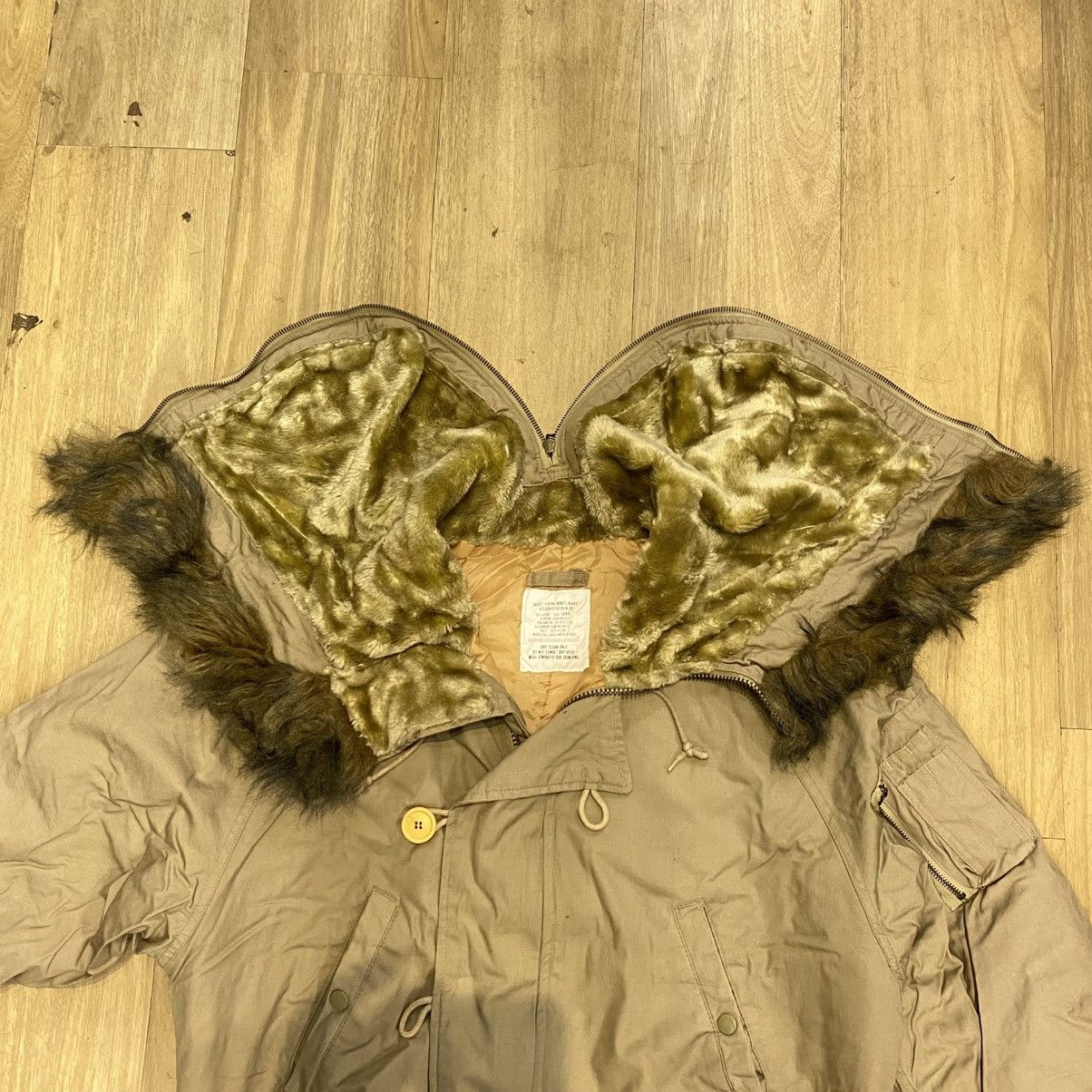GOA Jacket Flying Man's Heavy Attached Hood N-2B Size US L / EU 52-54 / 3 - 1 Thumbnail
