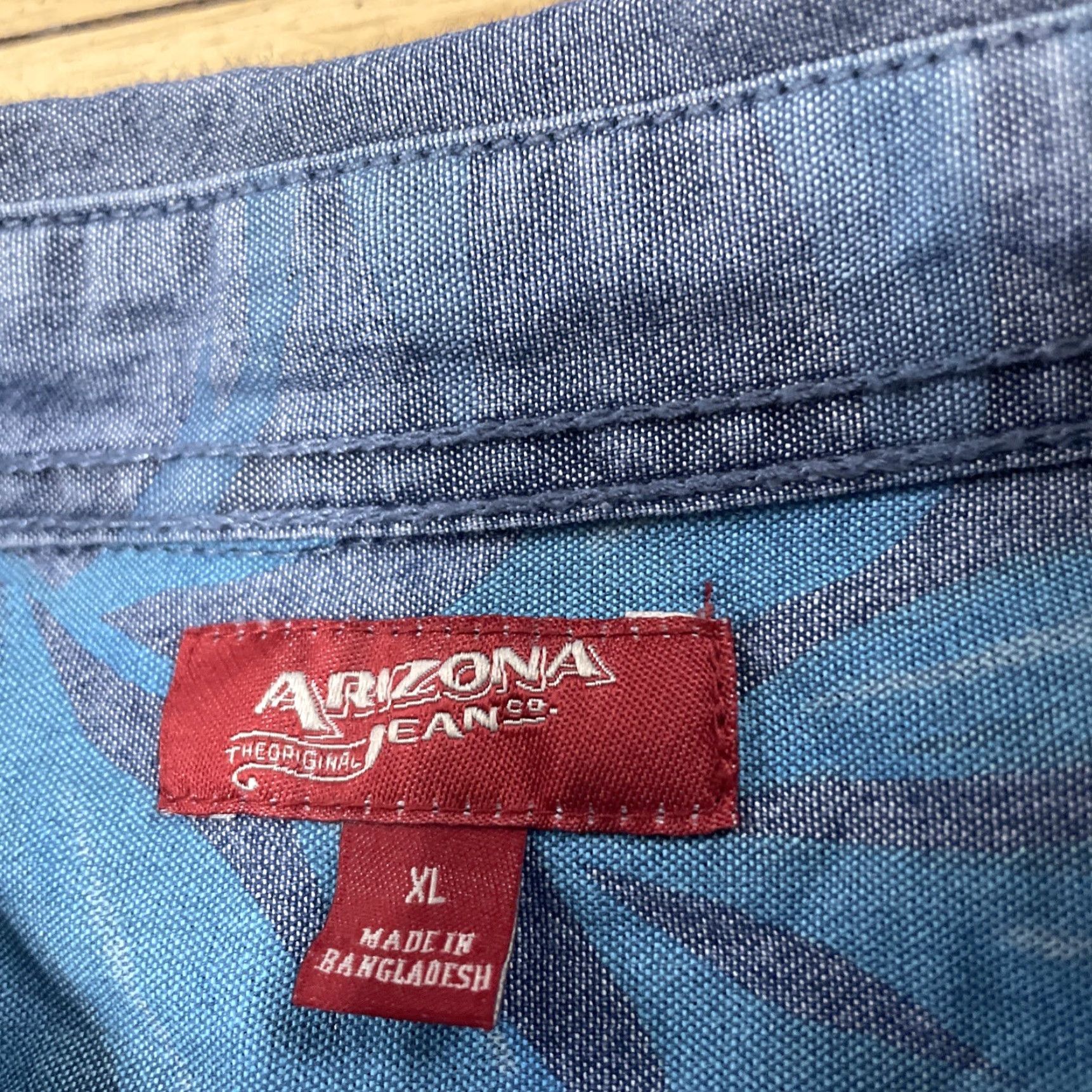 Vintage VINTAGE Arizona Jeans Mens Hawaiian Chambray Shirt XL Floral Blue Twill Oxford Casual XL Size US XL / EU 56 / 4 - 5 Thumbnail