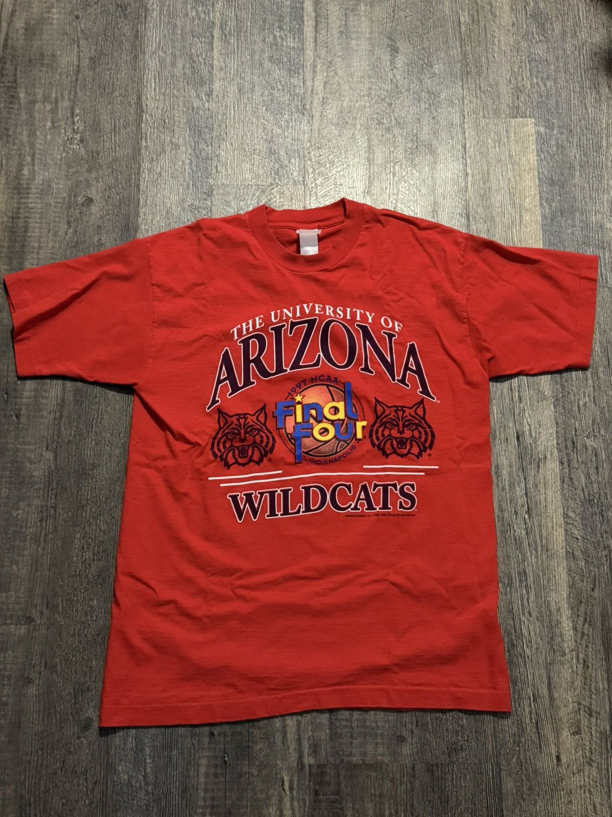 Vintage **VINTAGE** University of Arizona 1997 Final Four T Shirt Size US L / EU 52-54 / 3 - 1 Thumbnail