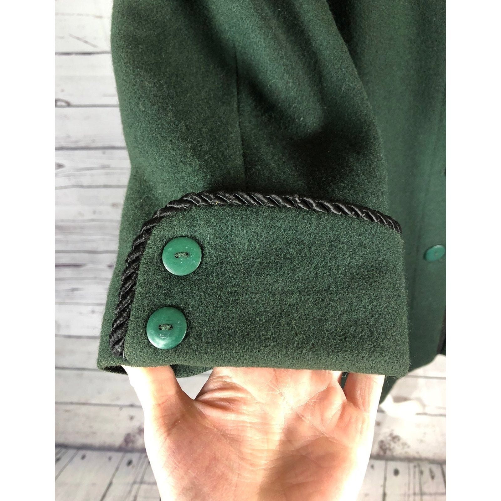 Vintage VINTAGE MDP Mario De Pinto green wool V neck coat black trim Size XXL / US 16-18 / IT 52-54 - 8 Thumbnail