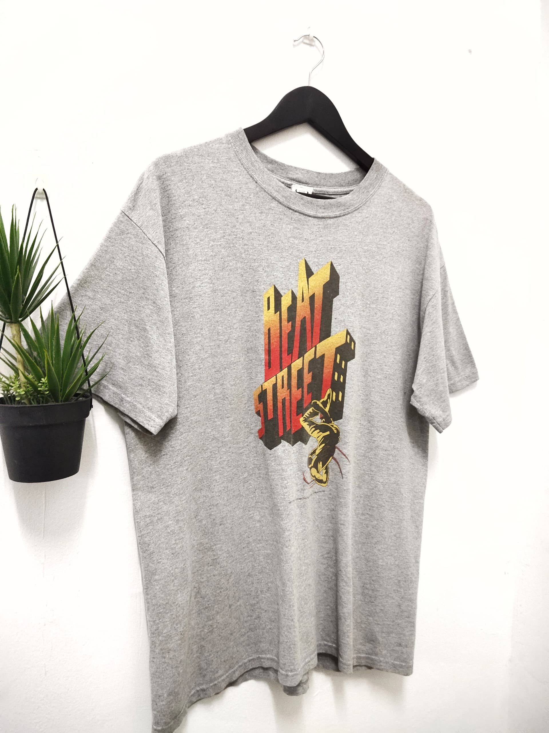 Rap Tees Vintage 1984 Movie Beat Street hip hop rap tees Size US L / EU 52-54 / 3 - 6 Thumbnail