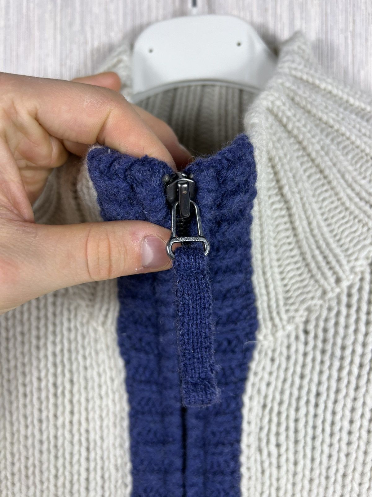 Tommy Hilfiger Vintage Tommy Hilfiger heavy knit zip wool hoodie cardigan Size US XL / EU 56 / 4 - 15 Thumbnail