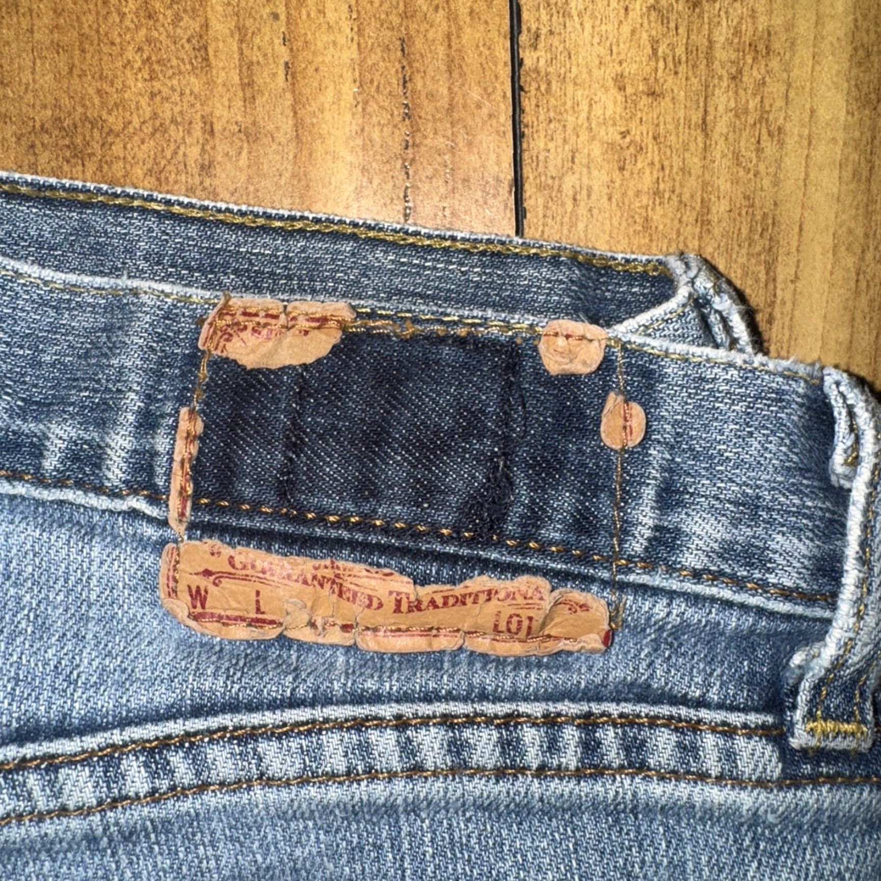 Lucky Brand VINTAGE Lucky Brand by Gene Montesano Distressed Flare Jeans 34x32 Bootcut Men 34x32 Blue Denim Cotton Size US 34 / EU 50 - 4 Thumbnail