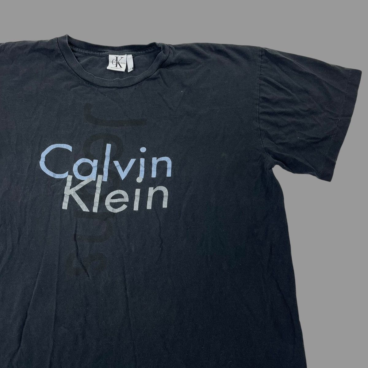 Calvin Klein × Vintage Vintage 90s single stitch Calvin Klein shirt Size US L / EU 52-54 / 3 - 3 Thumbnail