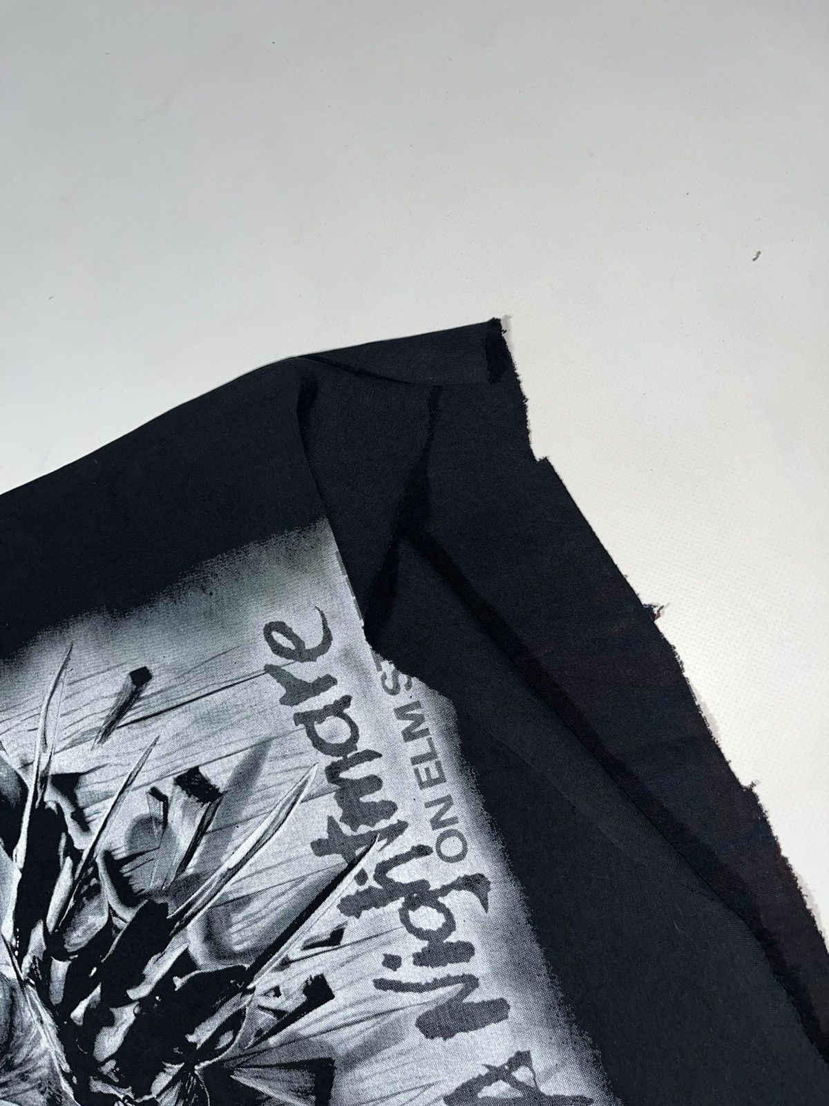 Vintage Vintage A Nightmare on elm street cropped ss t-shirt bootleg Size US XL / EU 56 / 4 - 9 Thumbnail