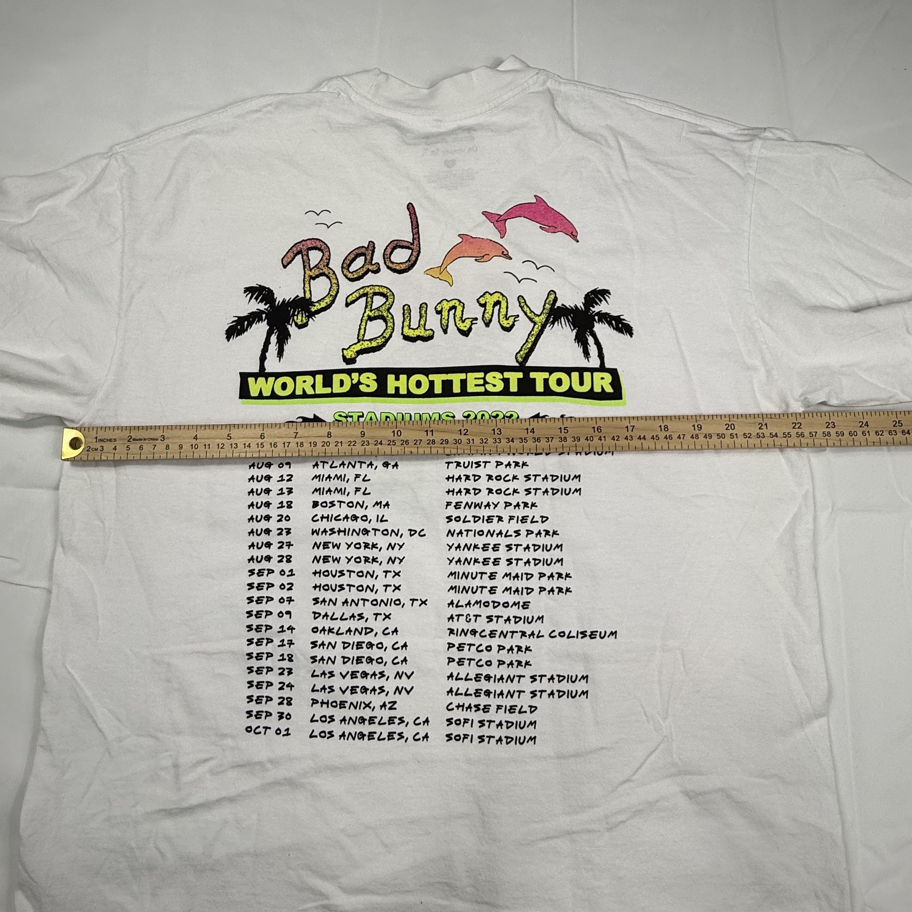Other Bad Bunny Worlds Hottest Tour 2022 Concert T-Shirt Size US L / EU 52-54 / 3 - 9 Thumbnail
