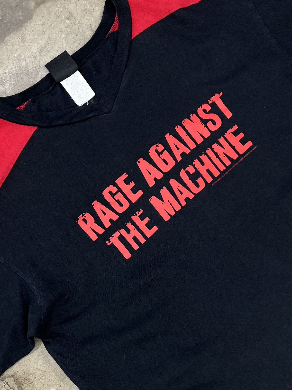 Vintage Vintage 1999 Rage Against the Machine Vneck XL Size US XL / EU 56 / 4 - 1 Thumbnail