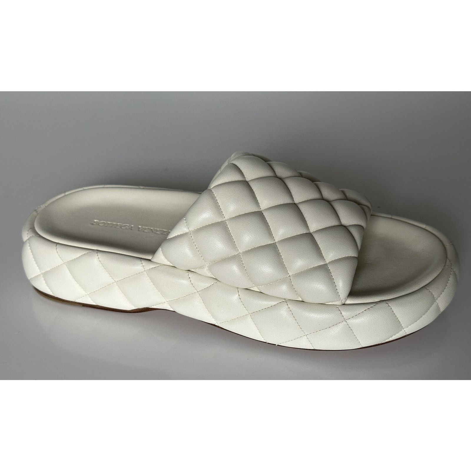 Bottega Veneta Bottega Veneta White Quilted Leather Sandals 10 US 708885 IT Size US 10 / IT 40 - 2 Thumbnail