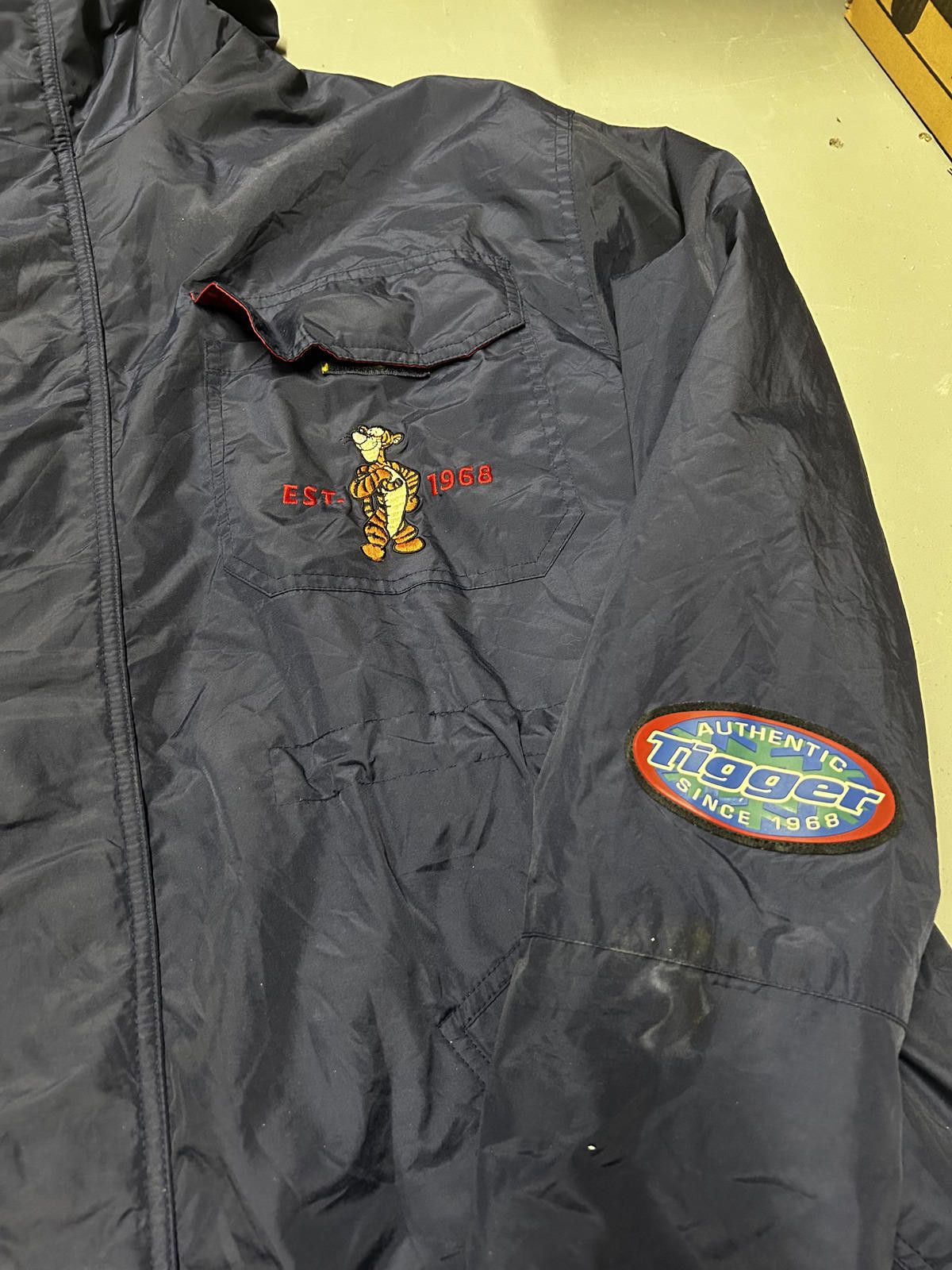 Onitsuka Tiger Authentic Tigger Jacket - Vintage Style, Navy & Red Size US L / EU 52-54 / 3 - 3 Thumbnail
