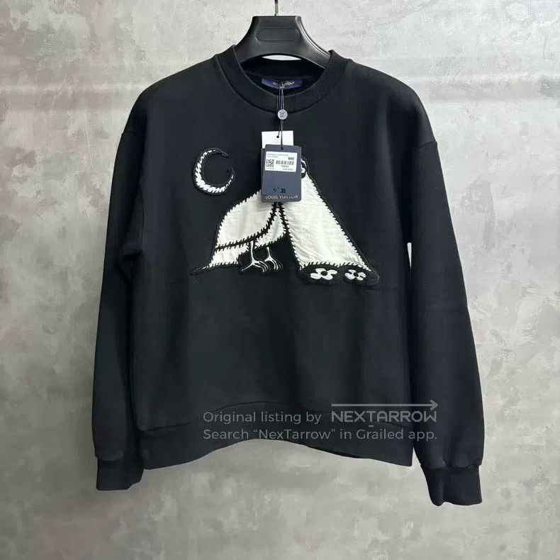 Louis Vuitton Louis Vuitton Black owl-paneled monogrammed crewneck pullo Size US M / EU 48-50 / 2 - 1 Thumbnail