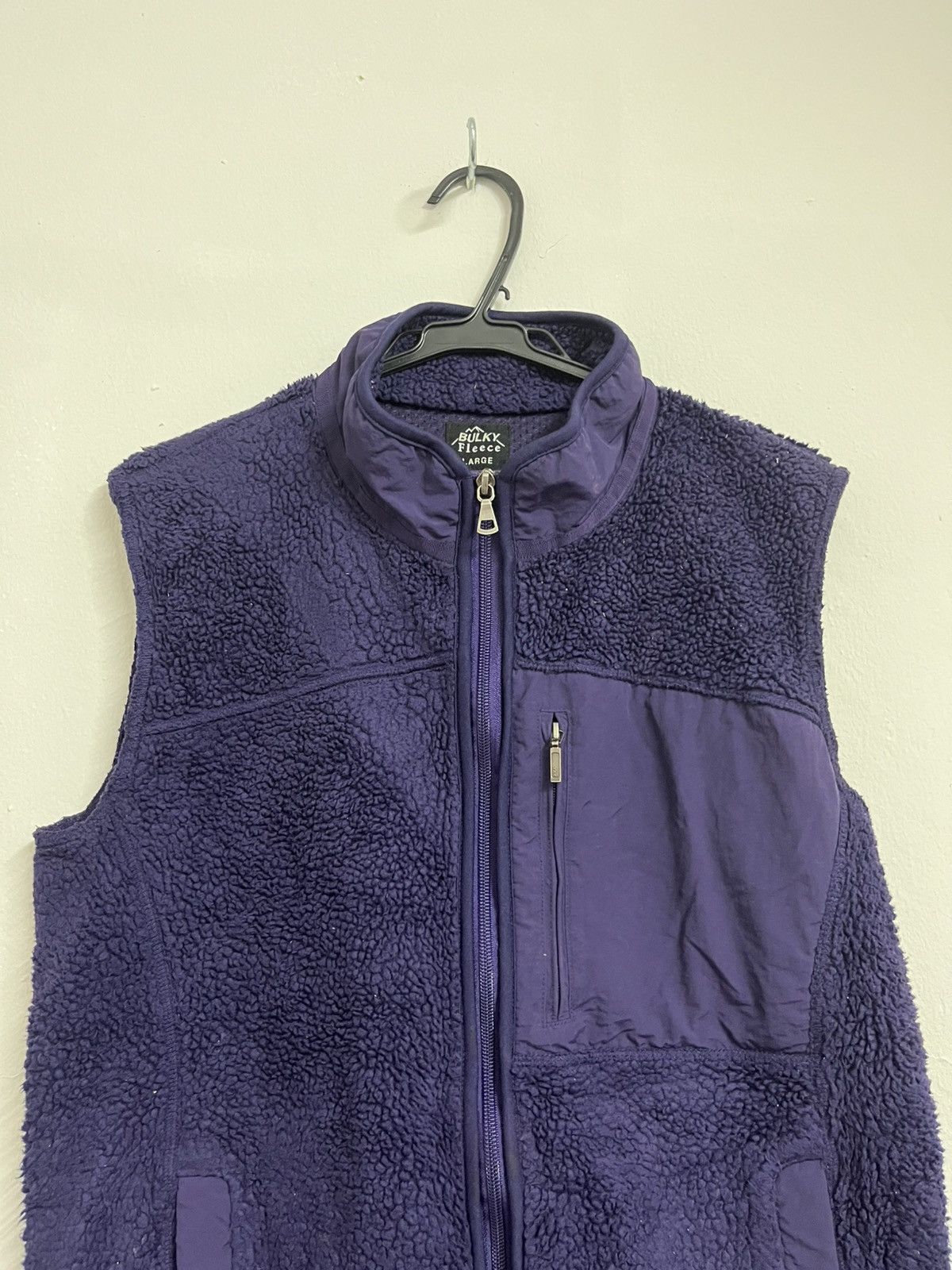 Mountain Hardwear Outdoor Wear DEEP PILE BULKY FLEECE technical Vests Size US L / EU 52-54 / 3 - 1 Thumbnail