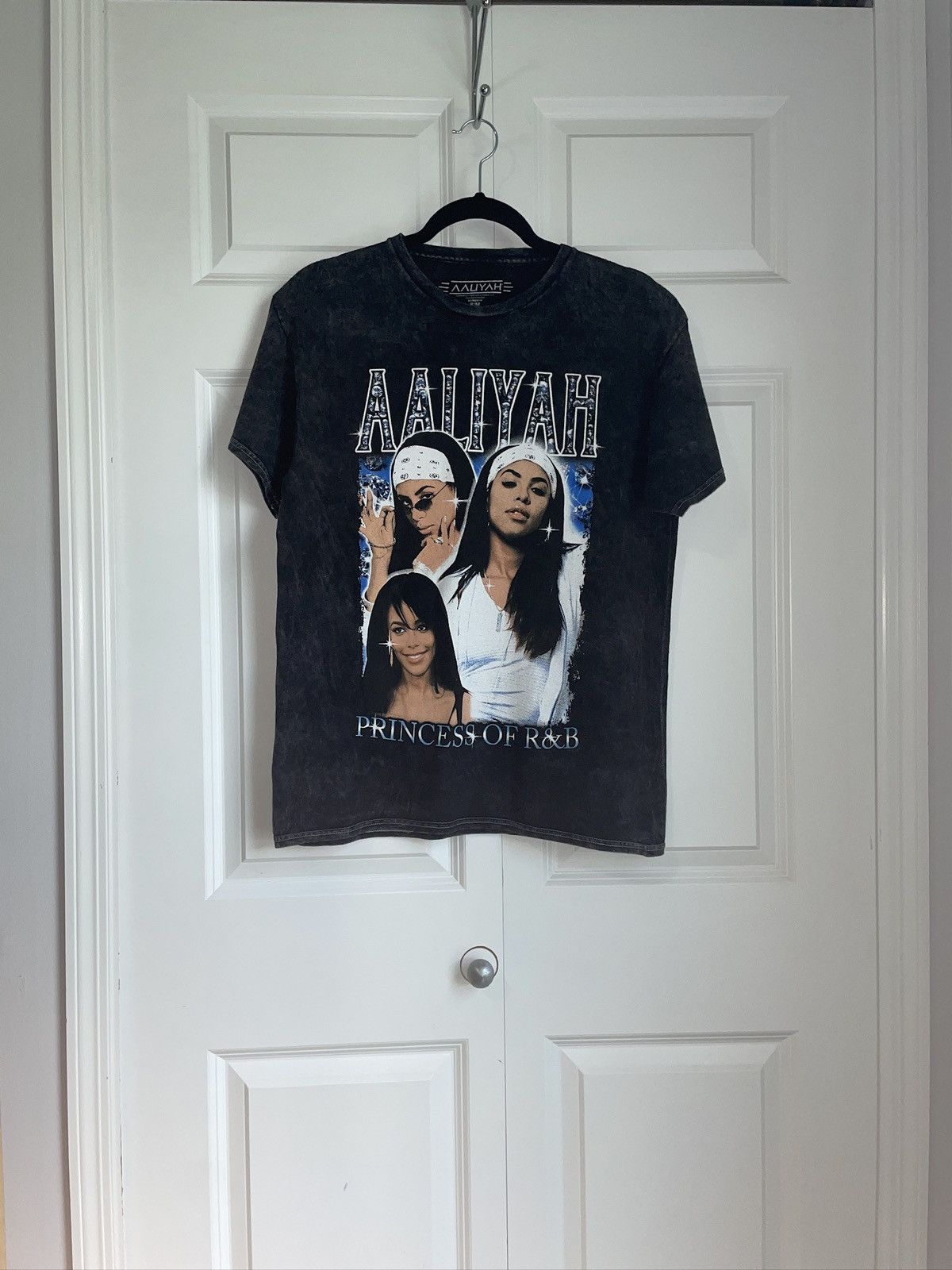 Other Aaliyah Short Sleeve Shirt Size US S / EU 44-46 / 1 - 1 Thumbnail