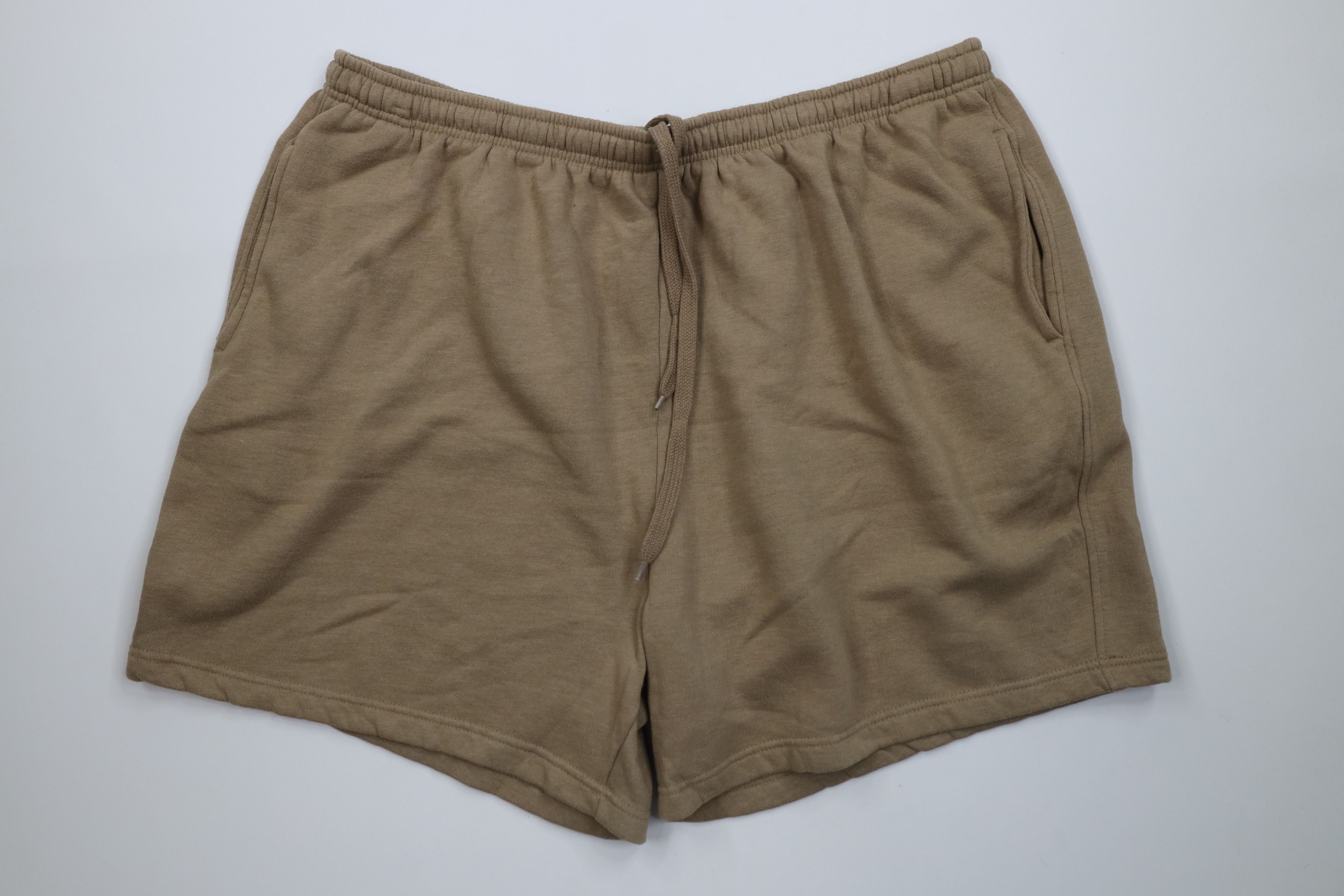 Vintage Vintage Y2K Streetwear Above Knee Sweatpants Shorts Beige Size US 40 / EU 56 - 1 Thumbnail