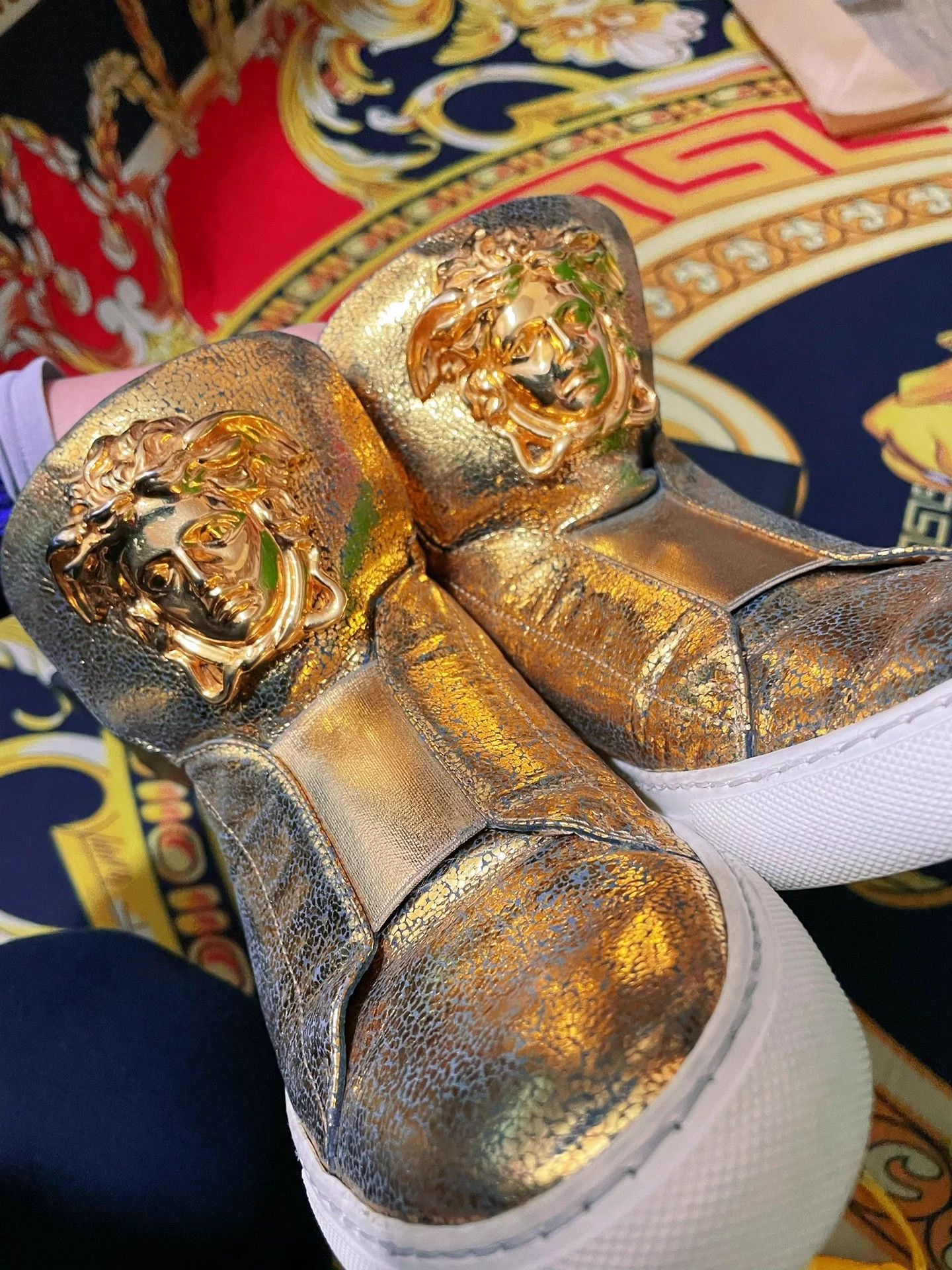 Versace Versace Gold Cracked Kangaroo Leather Hi-Top Sneakers 40 Size US 7 / EU 40 - 3 Thumbnail